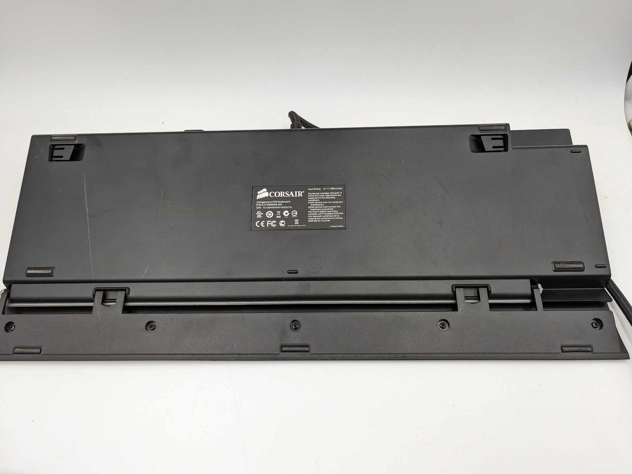 Corsair Vengance K90 Mechanical Keyboard