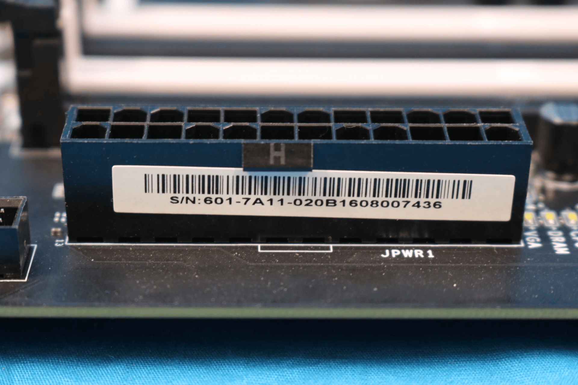 *READ* MSI Z170A Krait Gaming 3X Intel LGA1151/Socket H4 DDR4 ATX Desktop Motherboard No I/O Shield