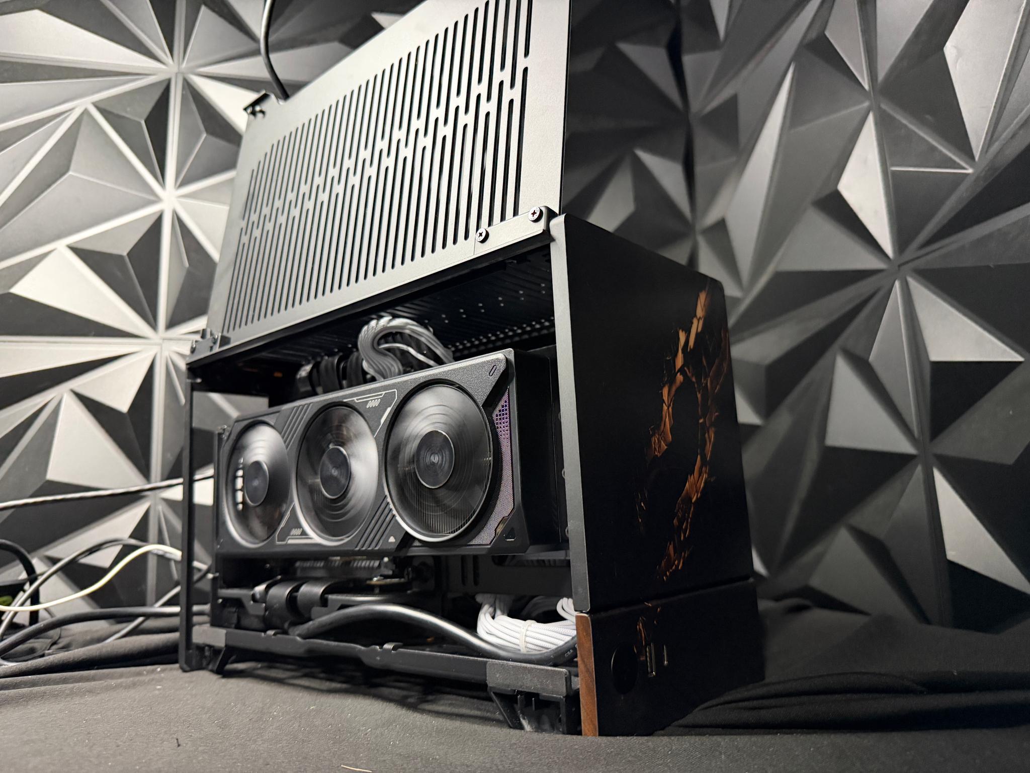🌙🌲 MIDNIGHT OAK 🌲🌙 Ryzen 7 7700X| RTX 5070| 32 GB DDR5| 2 TB Nvme | 850W Gold PSU