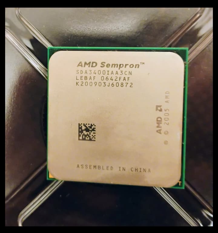 AMD Sempron 3400+ 1.8GHz (SDA3400IAA3CN) Processor