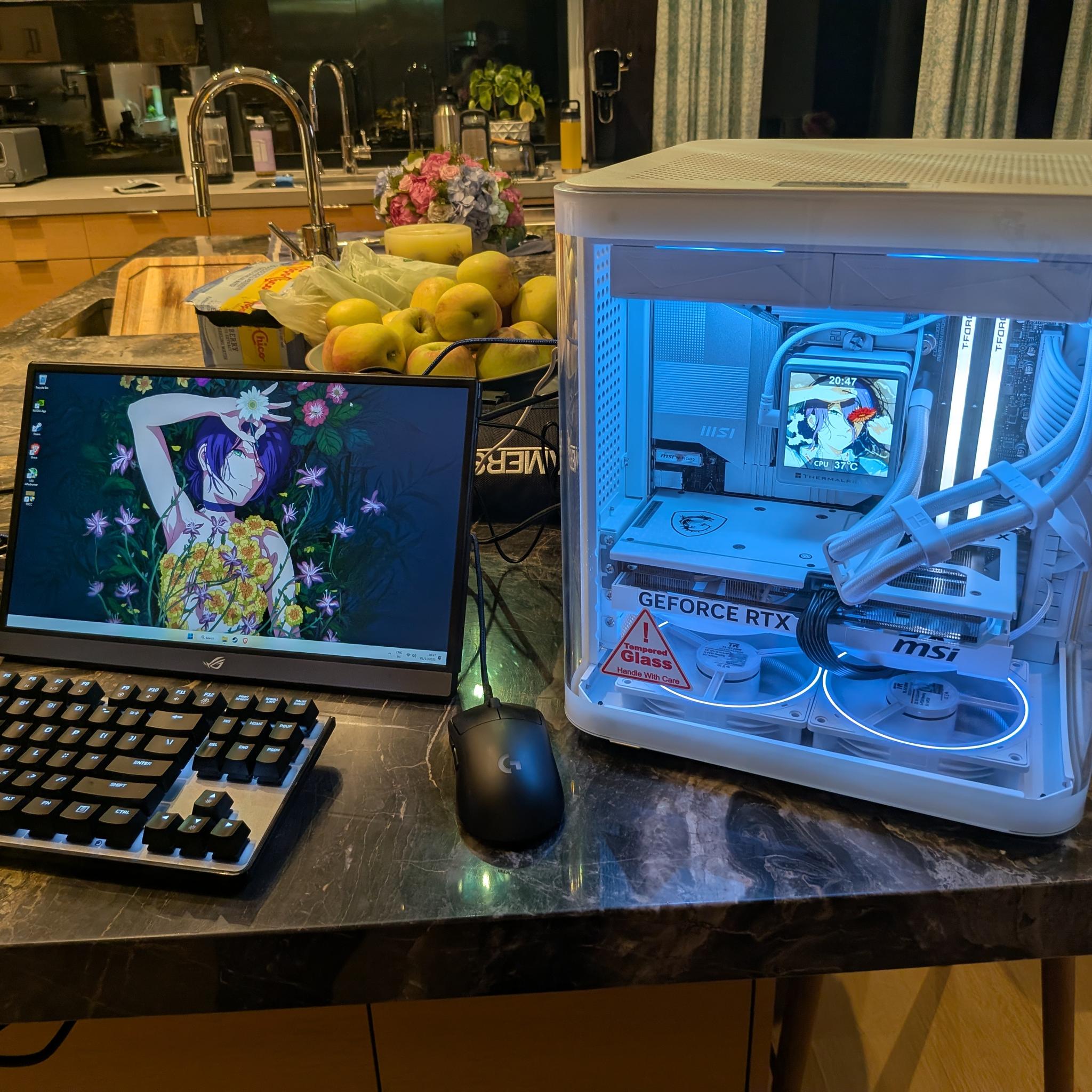 Bomb Devil Ice - RTX 5070, Intel Core Ultra 7 265K, 32 GB DDR5, 2 TB Gen 5 NVME, RGB, Liquid Cooled