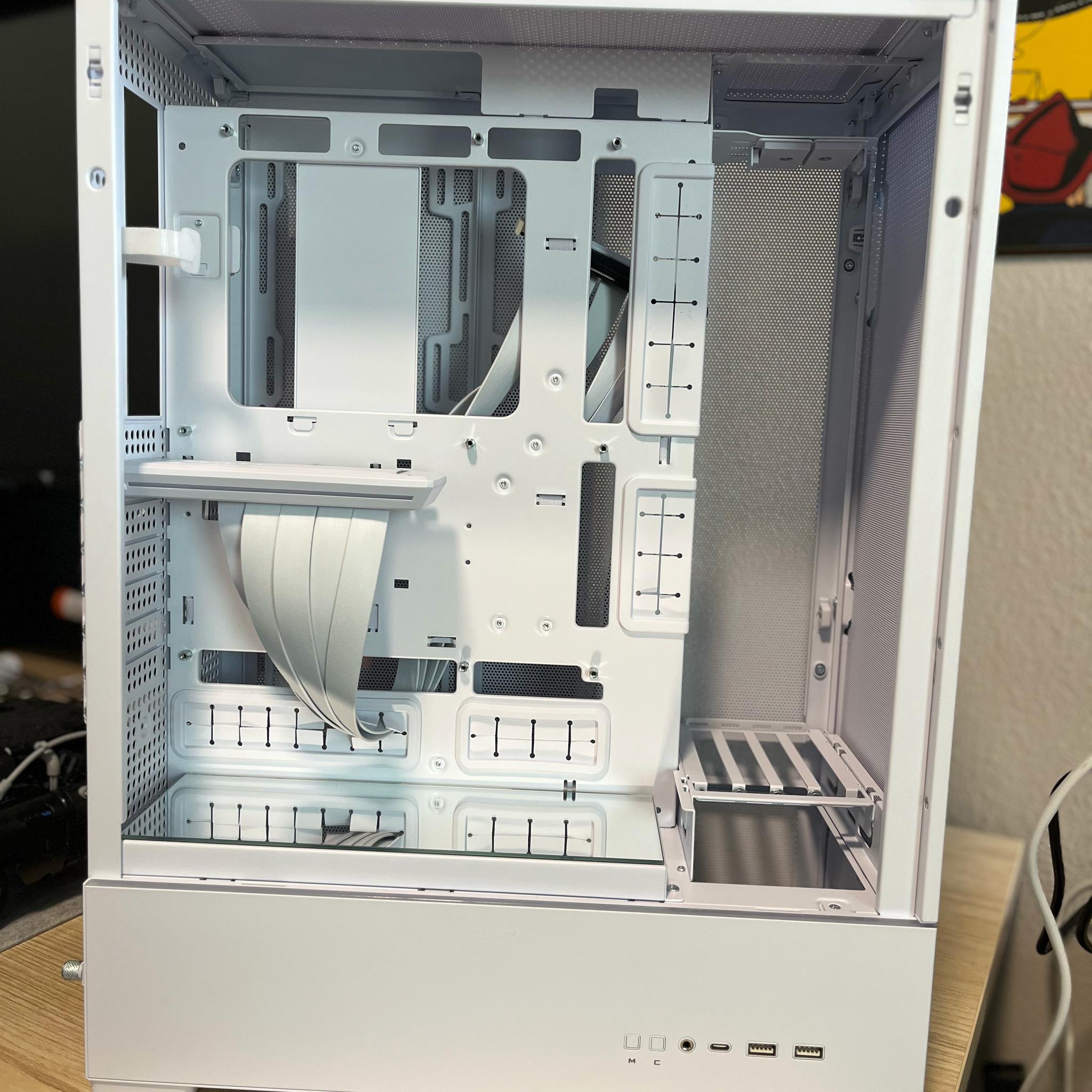 **SALE** Lian Li SUP-01 WHITE ATX/Micro-ATX/ITX