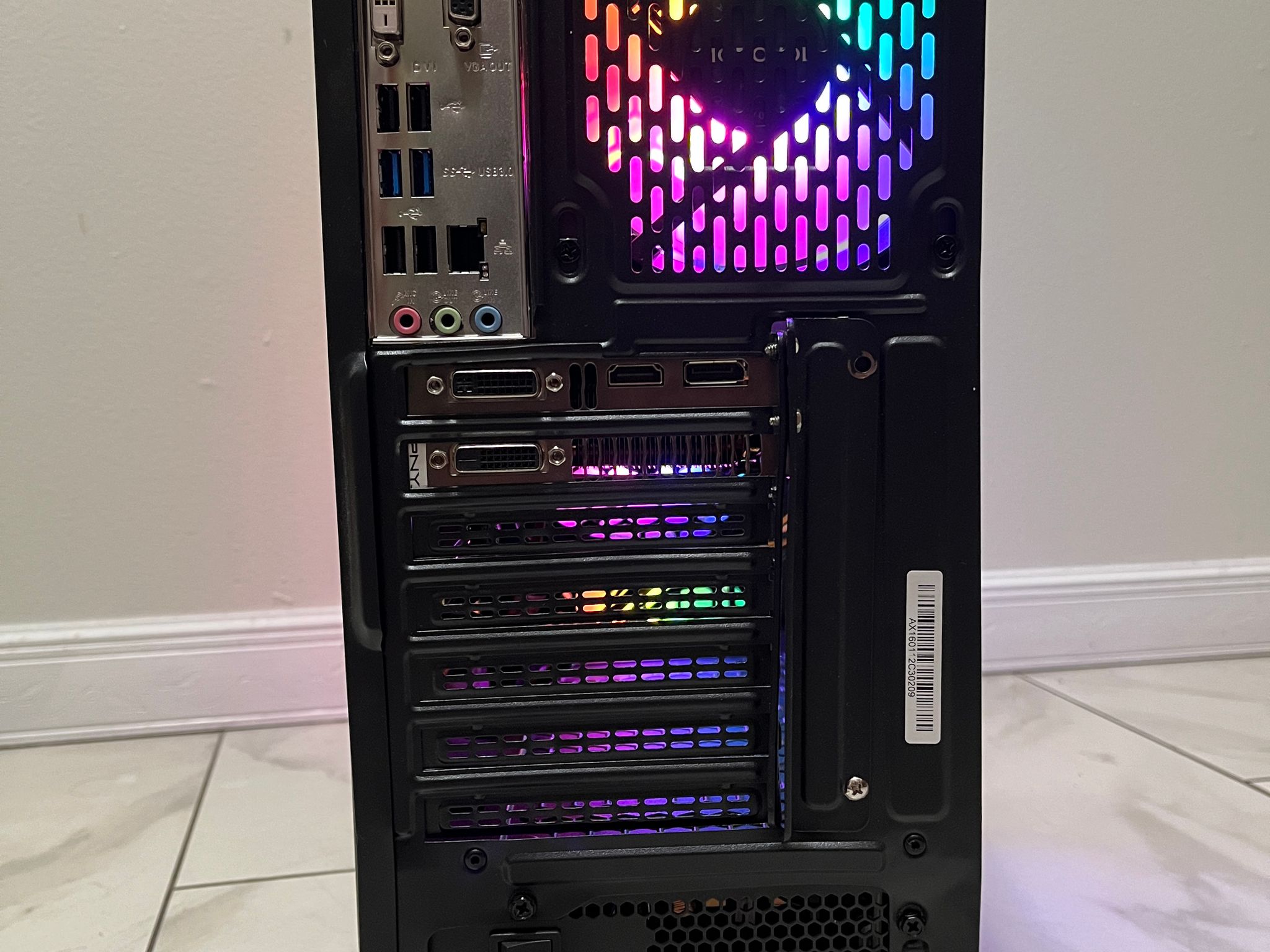 Budget Gaming PC-Intel i7-4790,NVIDIA GTX 770, 16GB RAM, 620GB Storage, w/ Wi-Fi & BT*Defective Case