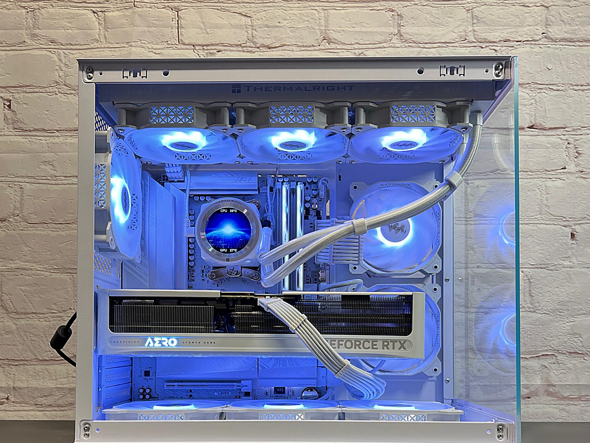 RTX 5070 TI Aero 9800X3D 32GB DDR5 2TB M.2 WIFI 7 Win 11 Pro