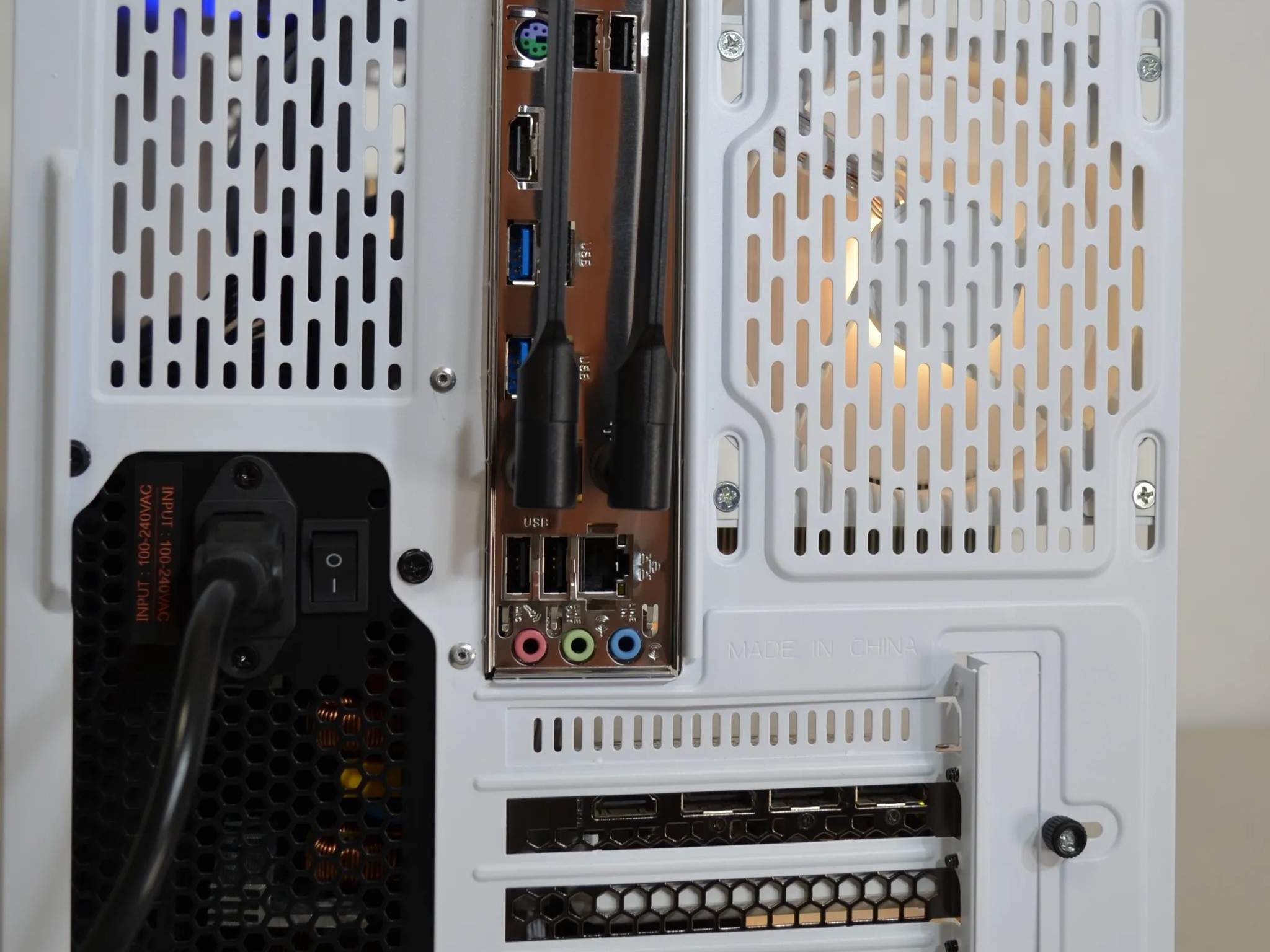 ⚪White Out⚪ - FREE Keyboard⌨️ | RTX 3060 Ti | Ryzen 5 5500 | 1tb NVMe | Windows 11 FULLY ACTIVATED
