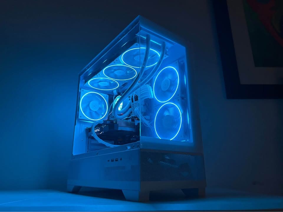 ⬜ICE COLD🟦 Gaming PC | i7 8700 | GTX 1080 | 16gb ddr4 | 1tb ssd