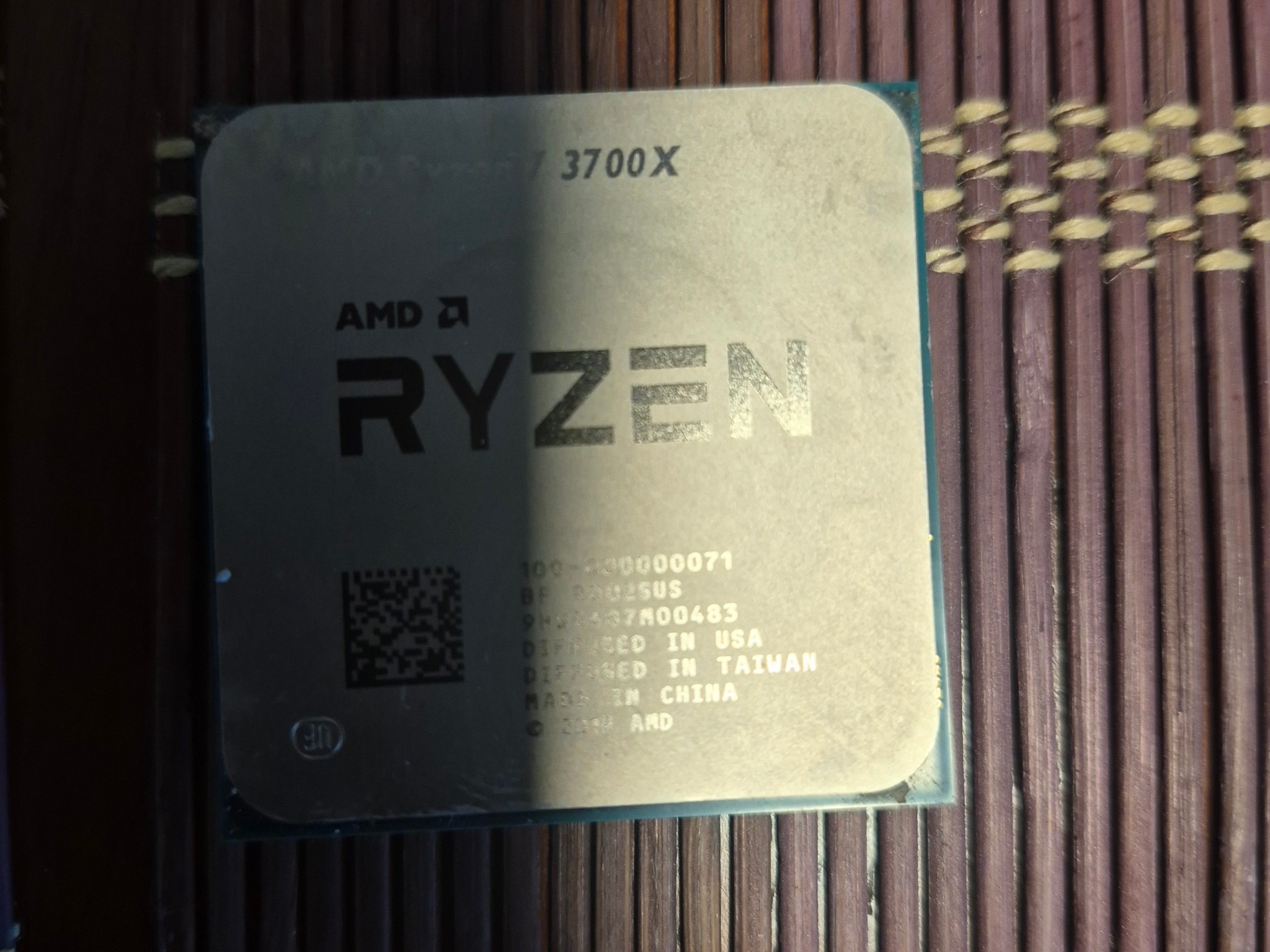 AMD Ryzen 7 3700X
