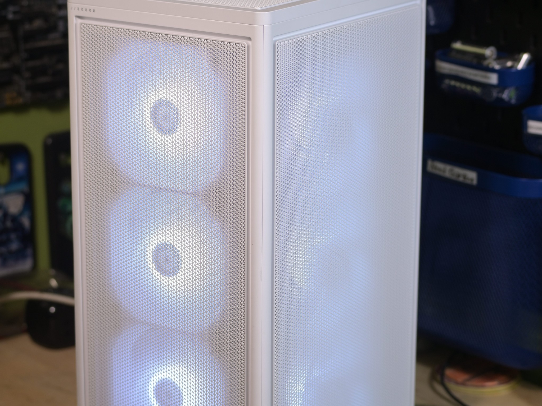 Compact White Gaming/Workstation PC (RTX 2070 Super/32GB RAM/1TB SSD+1TB HDD)