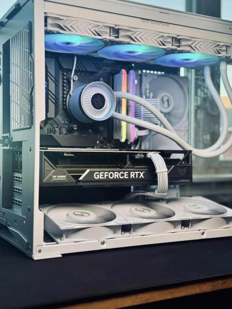 WHITE OUT Gaming PC | RTX 4070 Ti | Ryzen 7 5700 | Windows 11