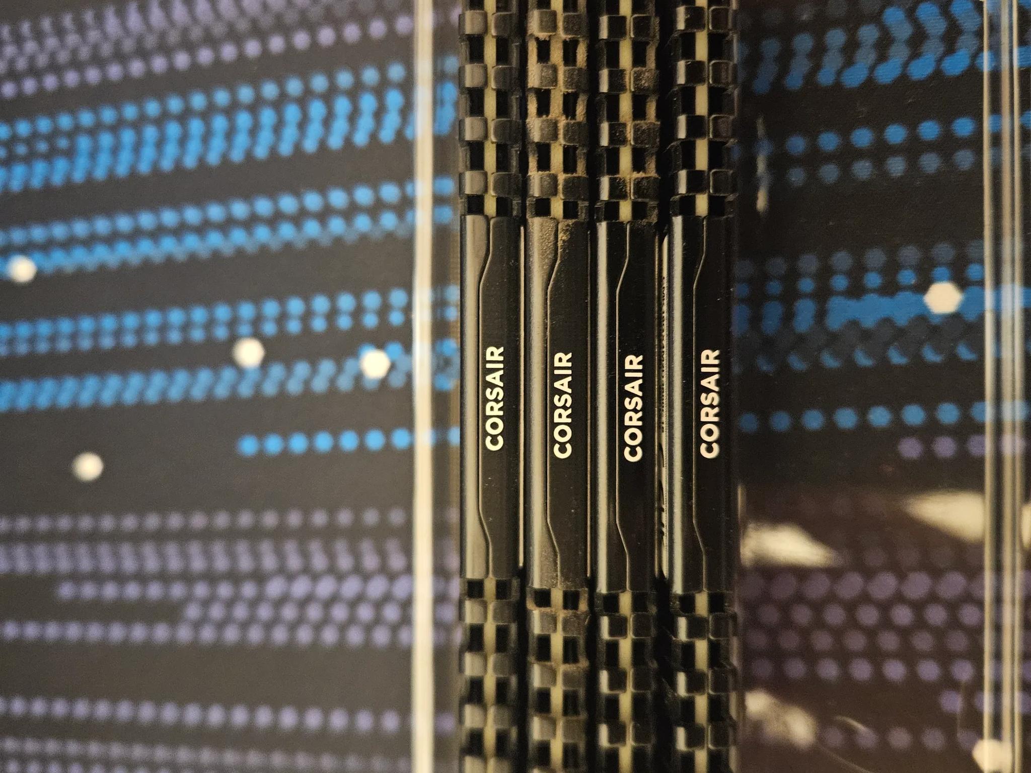 CORSAIR VENGEANCE DDR4 RAM 32GB (4x8GB) 3600MHz