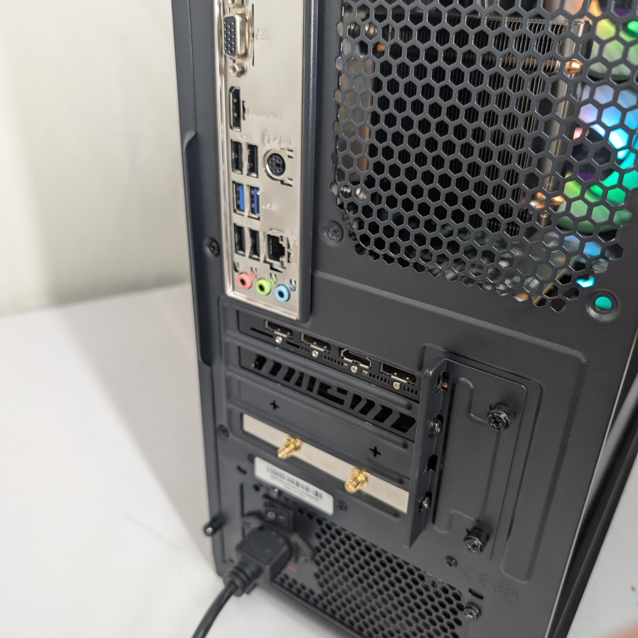 Rx 6600 | i3 12100f | 16GB DDR4 | 1TB NVME