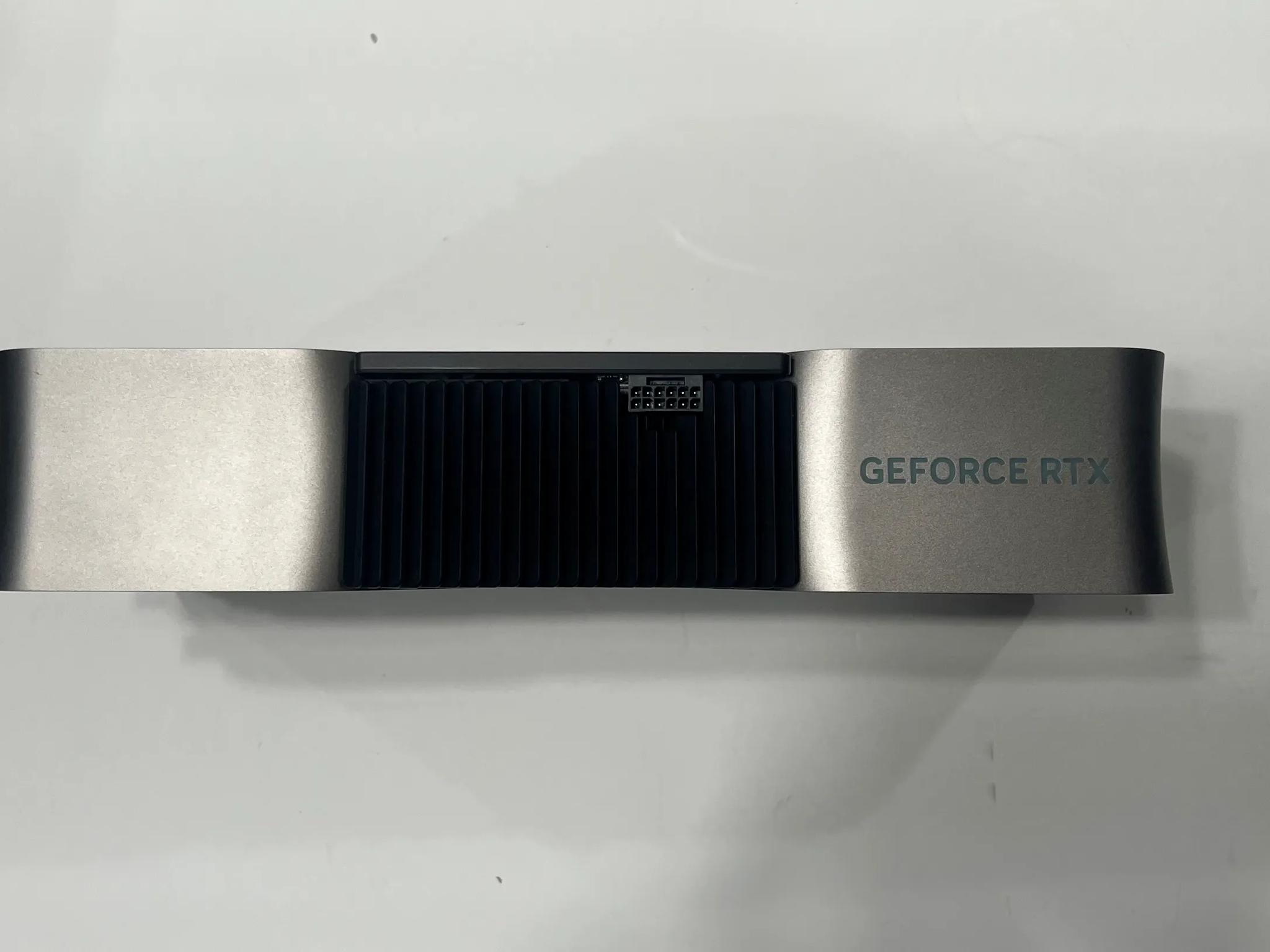 NVIDIA RTX 4090 FOUNDERS 24GB