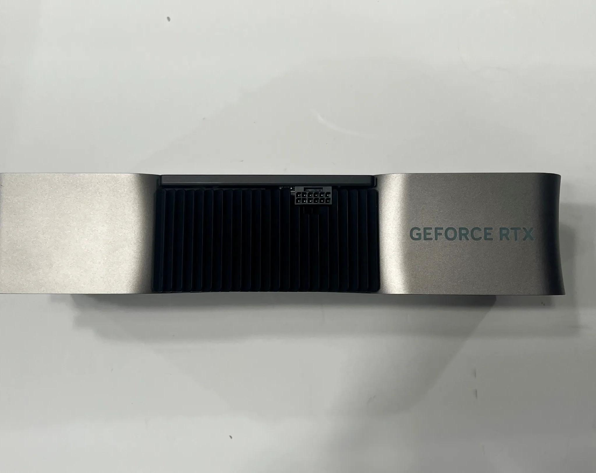 NVIDIA RTX 4090 FOUNDERS 24GB