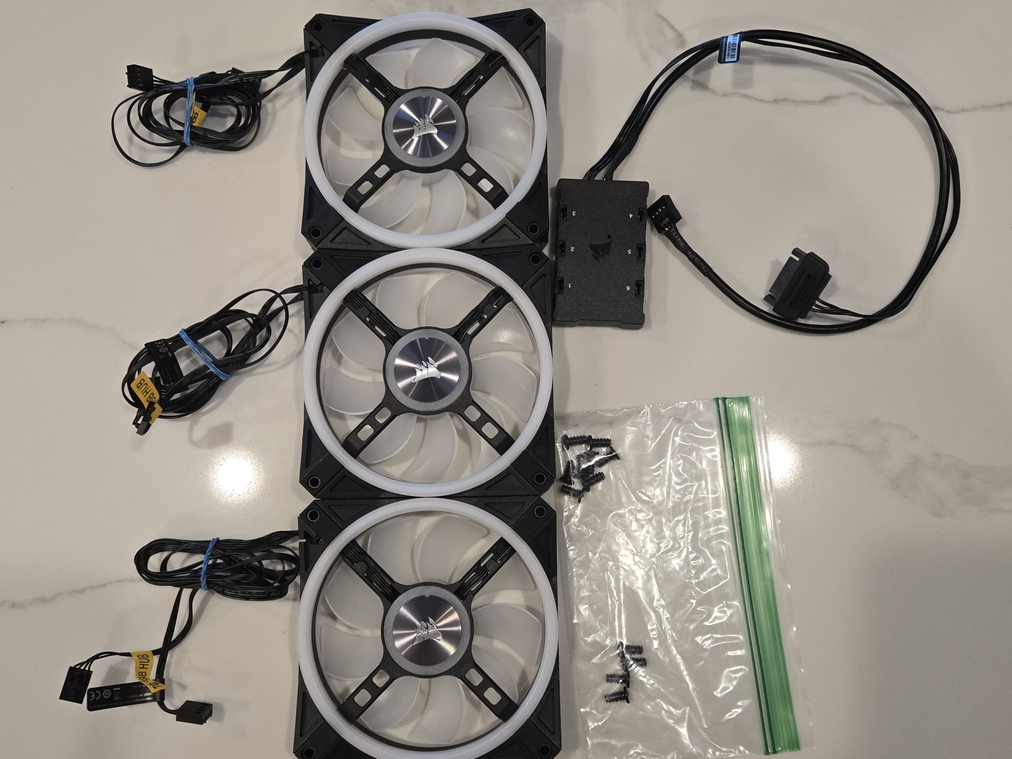 Corsair iCUE QL120 120 mm Fans (3-Pack) w/ Lighting Node Core