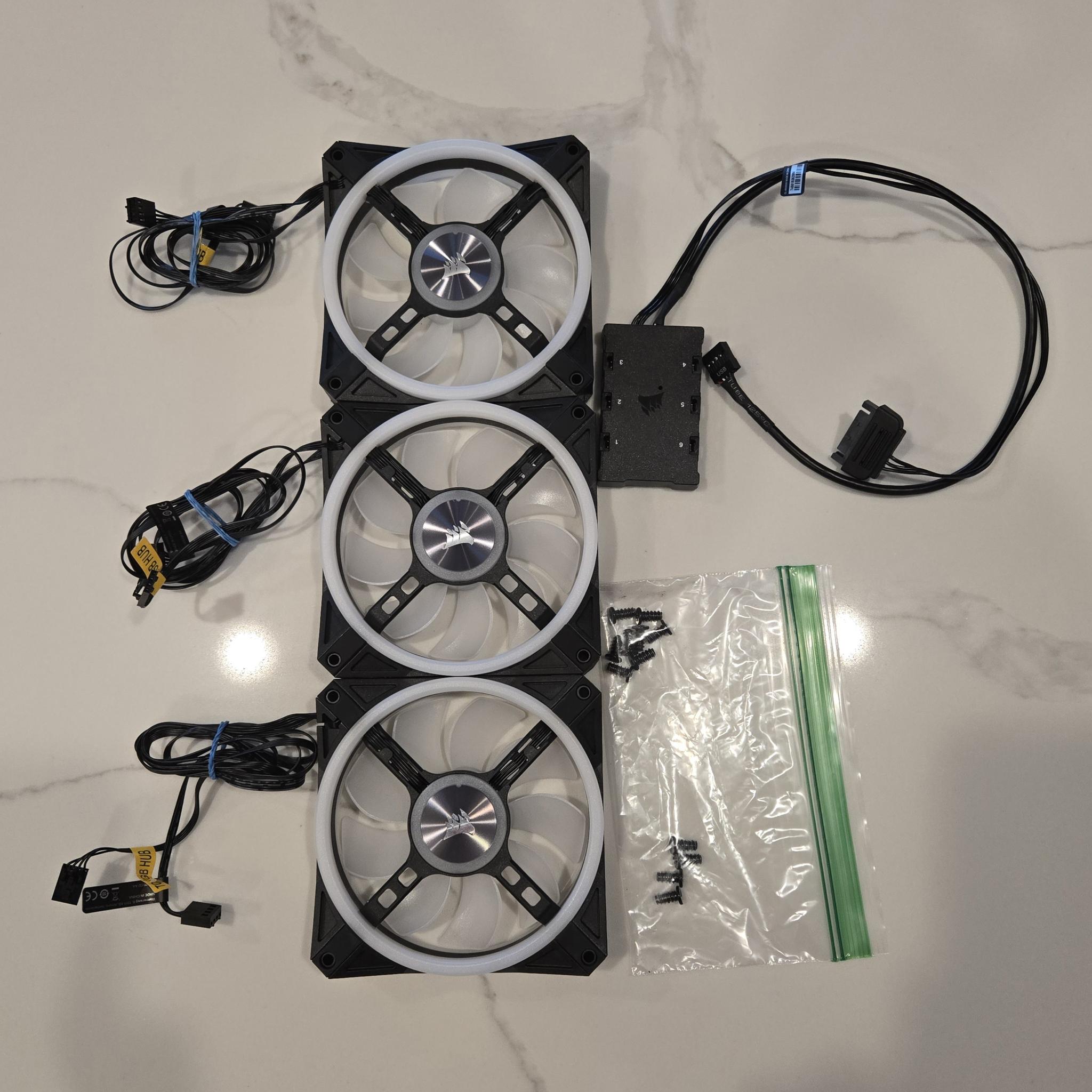 Corsair iCUE QL120 120 mm Fans (3-Pack) w/ Lighting Node Core