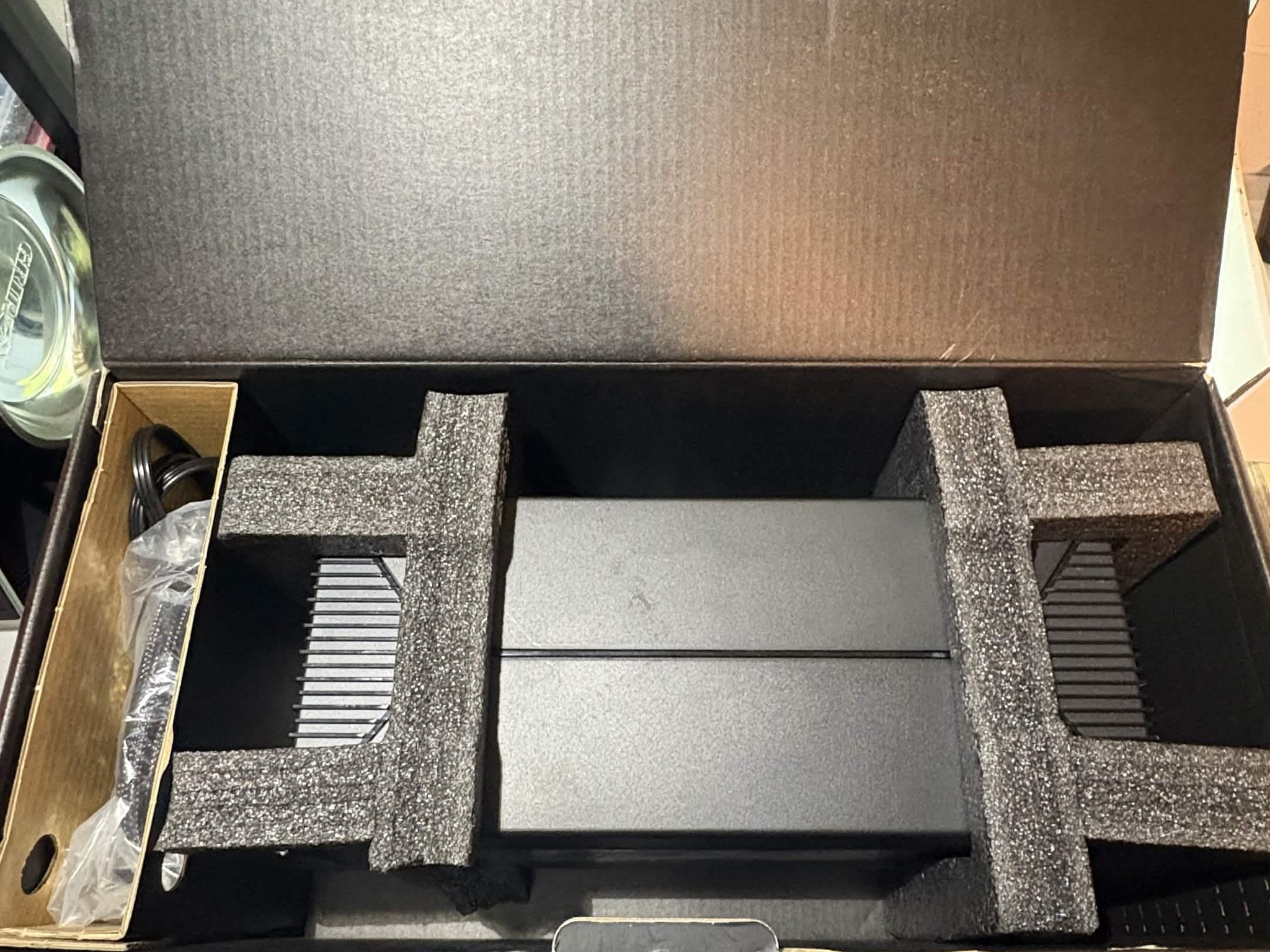 Alienware Graphics Amplifier External GPU Enclosure