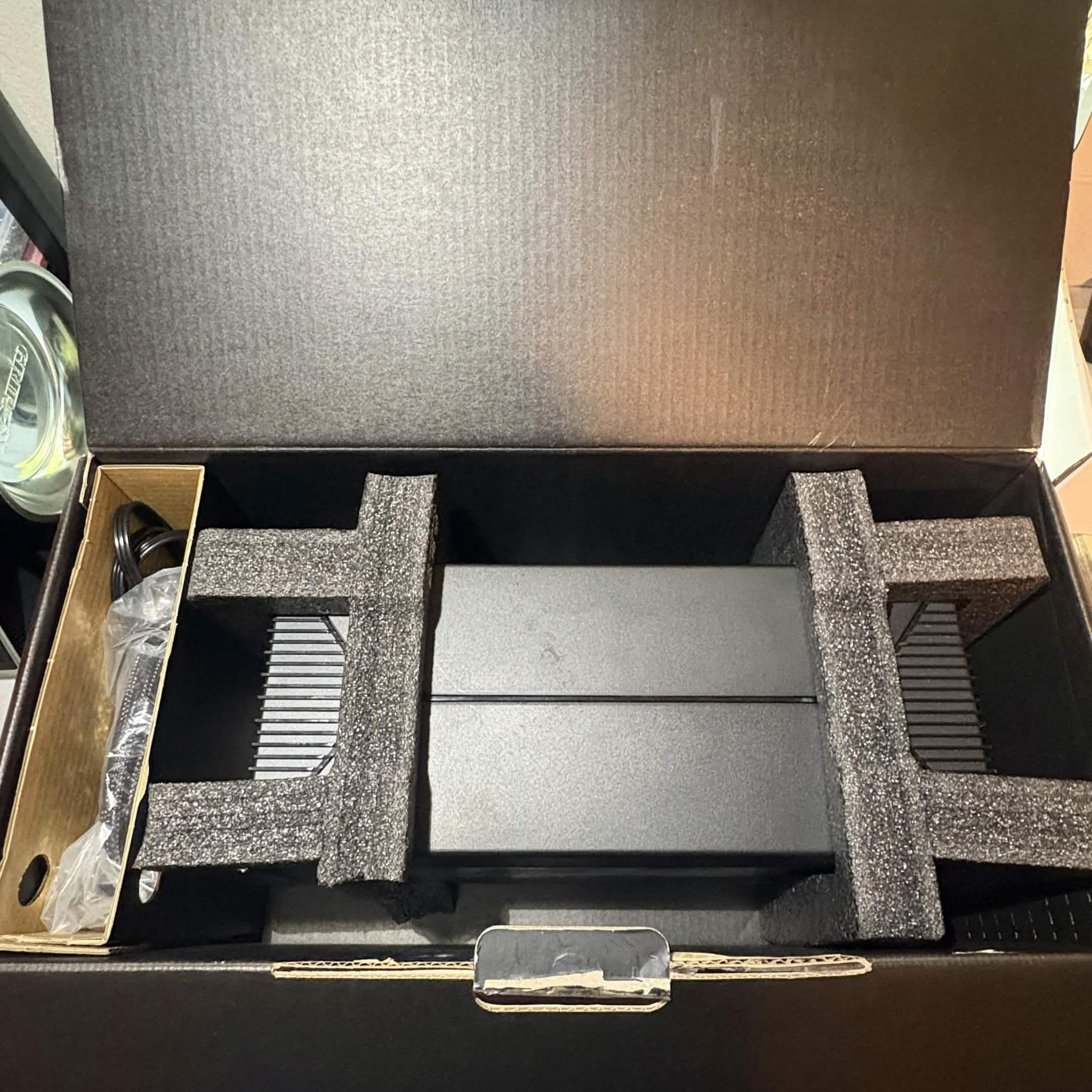 Alienware Graphics Amplifier External GPU Enclosure
