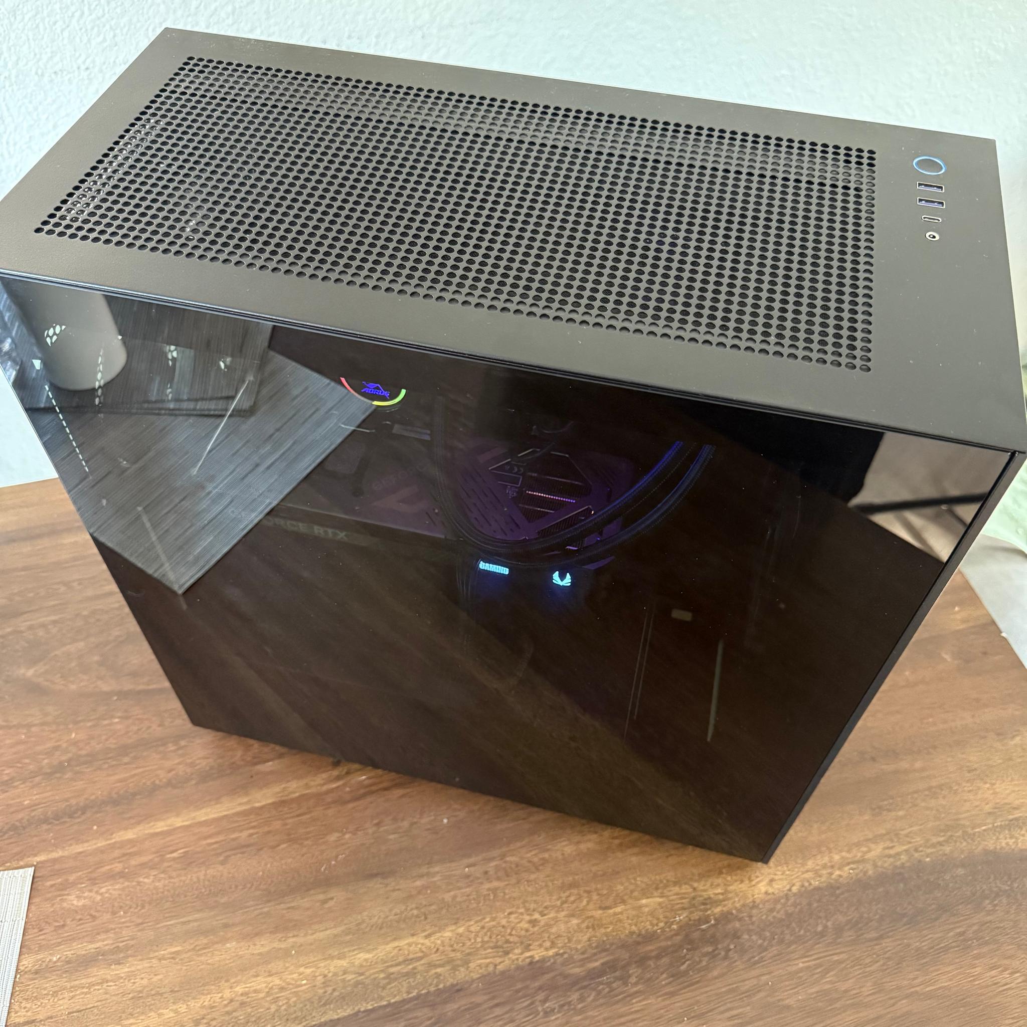 RTX 5070 Ti Gaming PC | Ryzen 7 9700X | 32GB DDR5 | 2TB