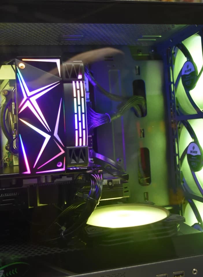 Gaming PC Intel XEON 1650 6 CORES ram 16GB GPU RX5500XT 8GB 512 GB NVME+ 500 GB HHD+ Extras