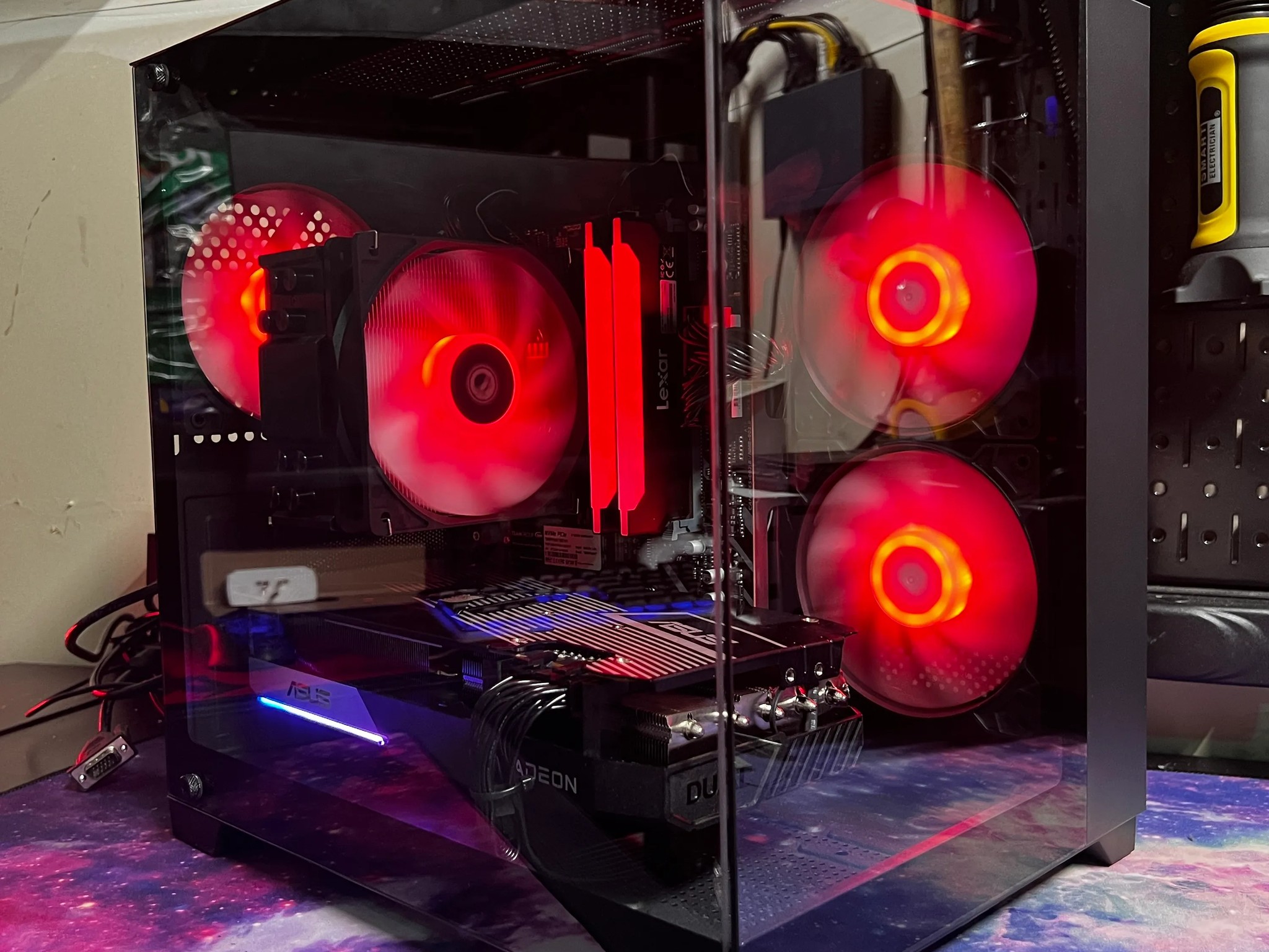 Nero || Ryzen 5 5600X + RX6700XT 12G w/ 1TB SSD M.2 NVMe & 16GB of DDR4 RAM