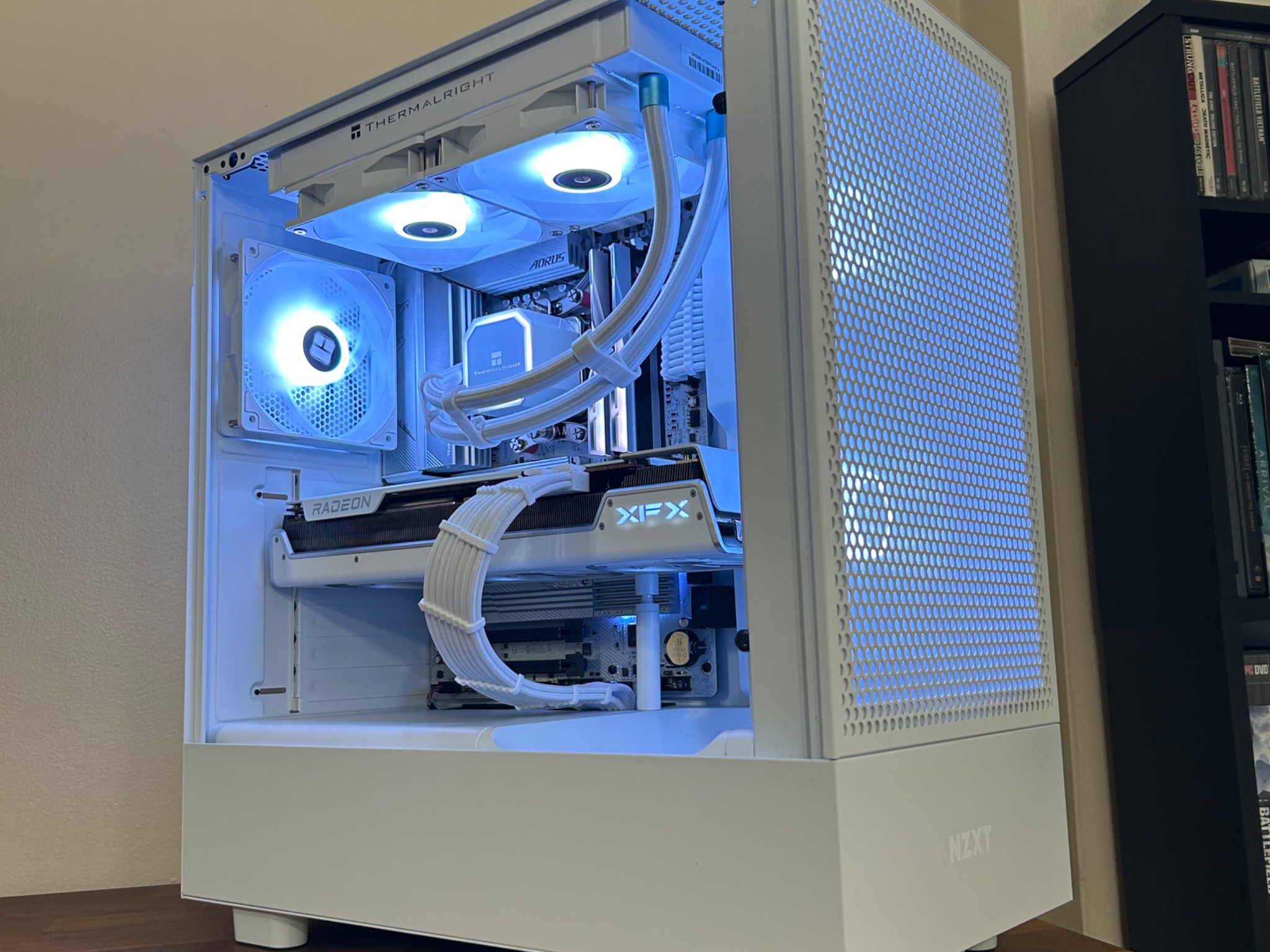 RX 7900XT 20GB | Ryzen 5 7600X3D | 32GB DDR5 6000MT/s | 2TB NVMe | The Sentinel RX