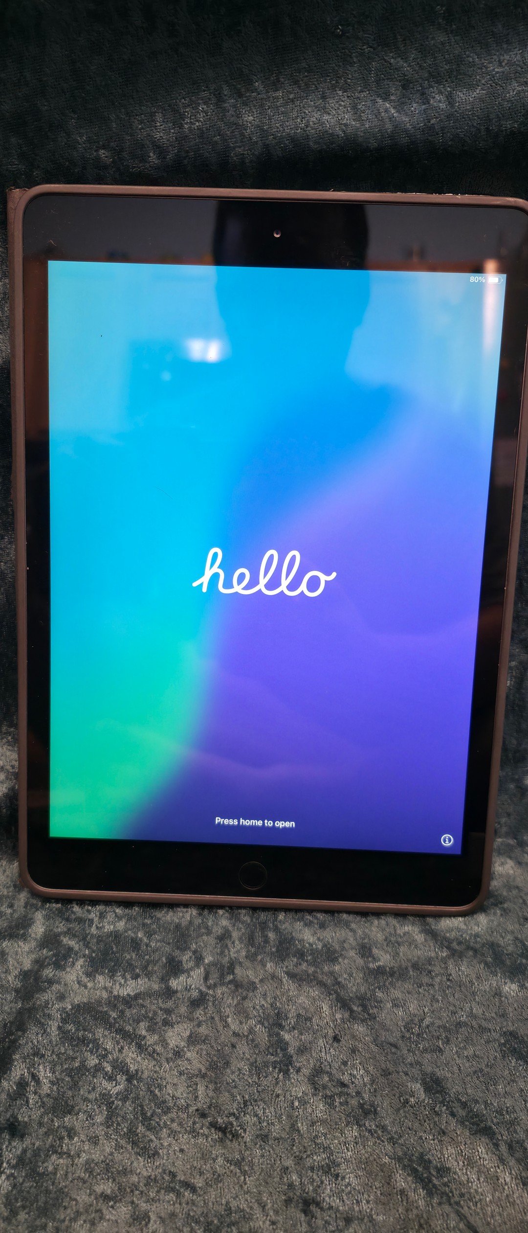 ipad 7th generation 32gb w/ Apple Pencil 1st Gen | Jawa