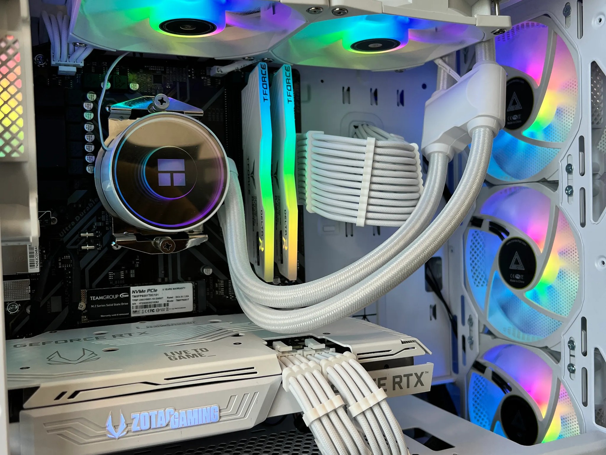 Ryzen 5 5600X RTX 3070 1TB M.2 16GB Ram Gaming PC