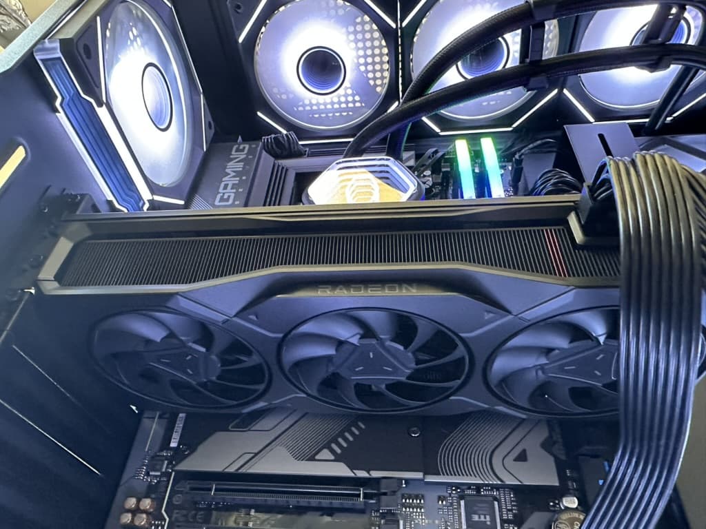 Insane value 4K and 1440p gaming PC | RX 7900 XT | 32 GB Ram | R 7 7700x | 2T SSD