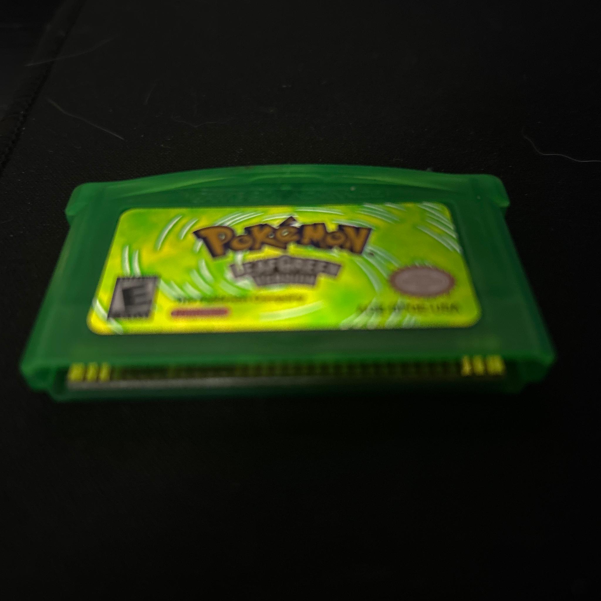 pokemon Leaf Green cartridge GBA