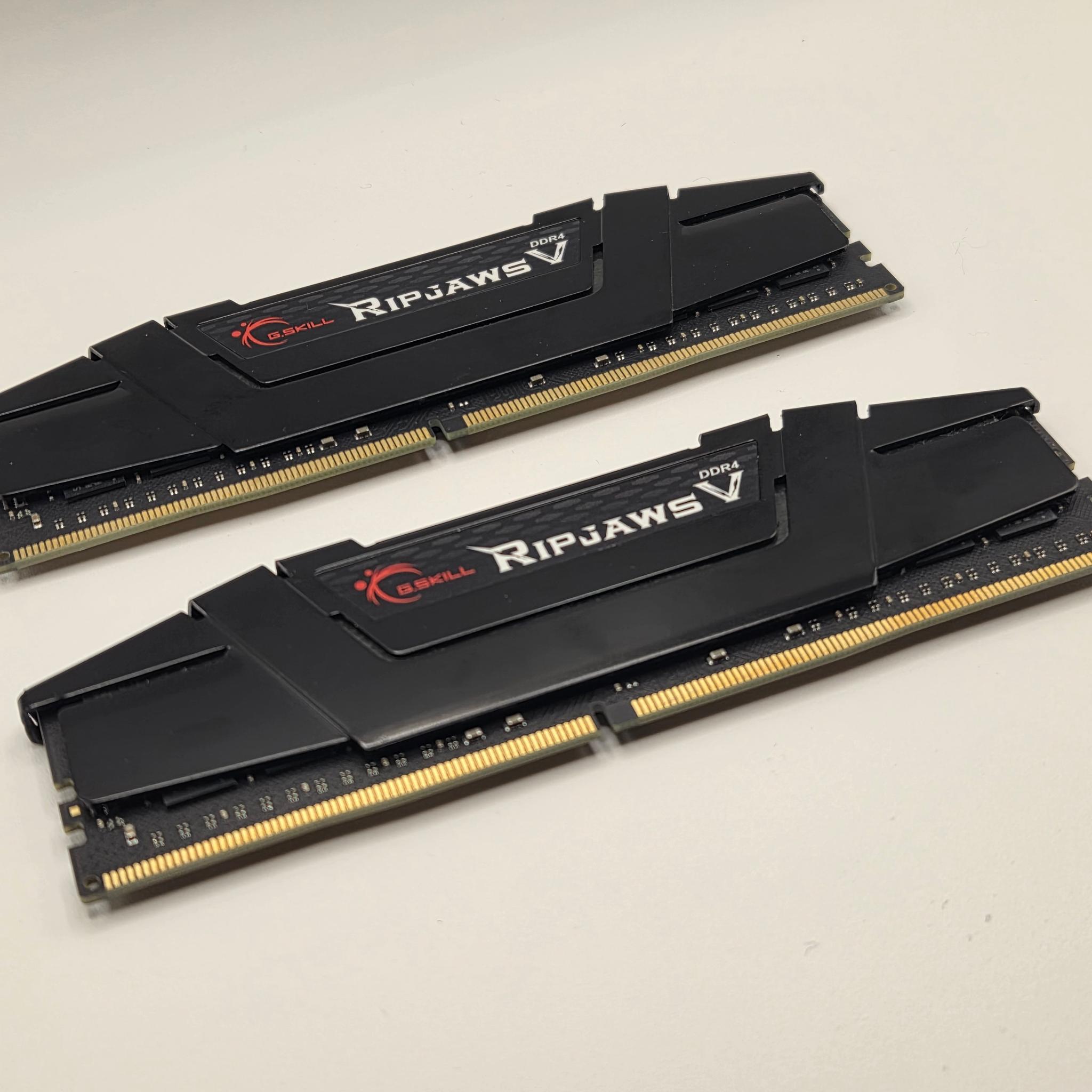 G.Skill RipjawsV CL18 DDR4-3600 64gb (32GBx2)