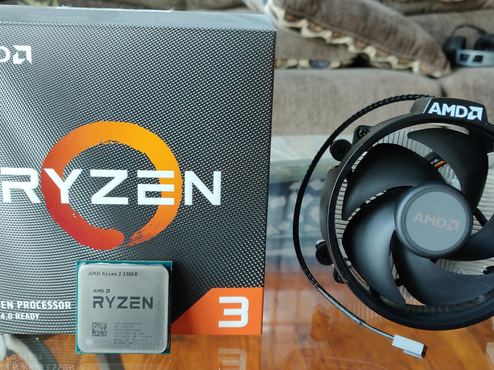 AMD Ryzen 3 3300X AM4 CPU + Heatsink