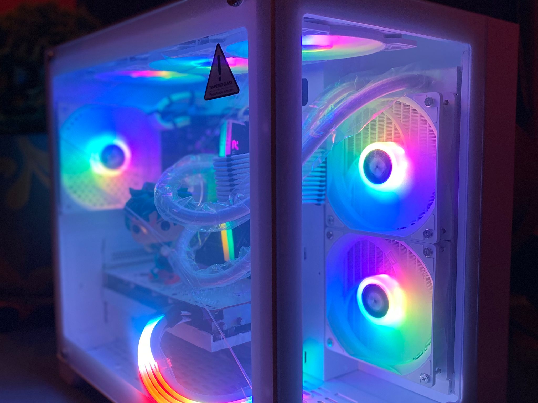 (Liquid-cooled) RX 5700XT| Ryzen 5| 16GB TFoRCE DDR4 RGB RAM| 1TB NVMe SSD| Windows 11 PRO w/ Deku💫