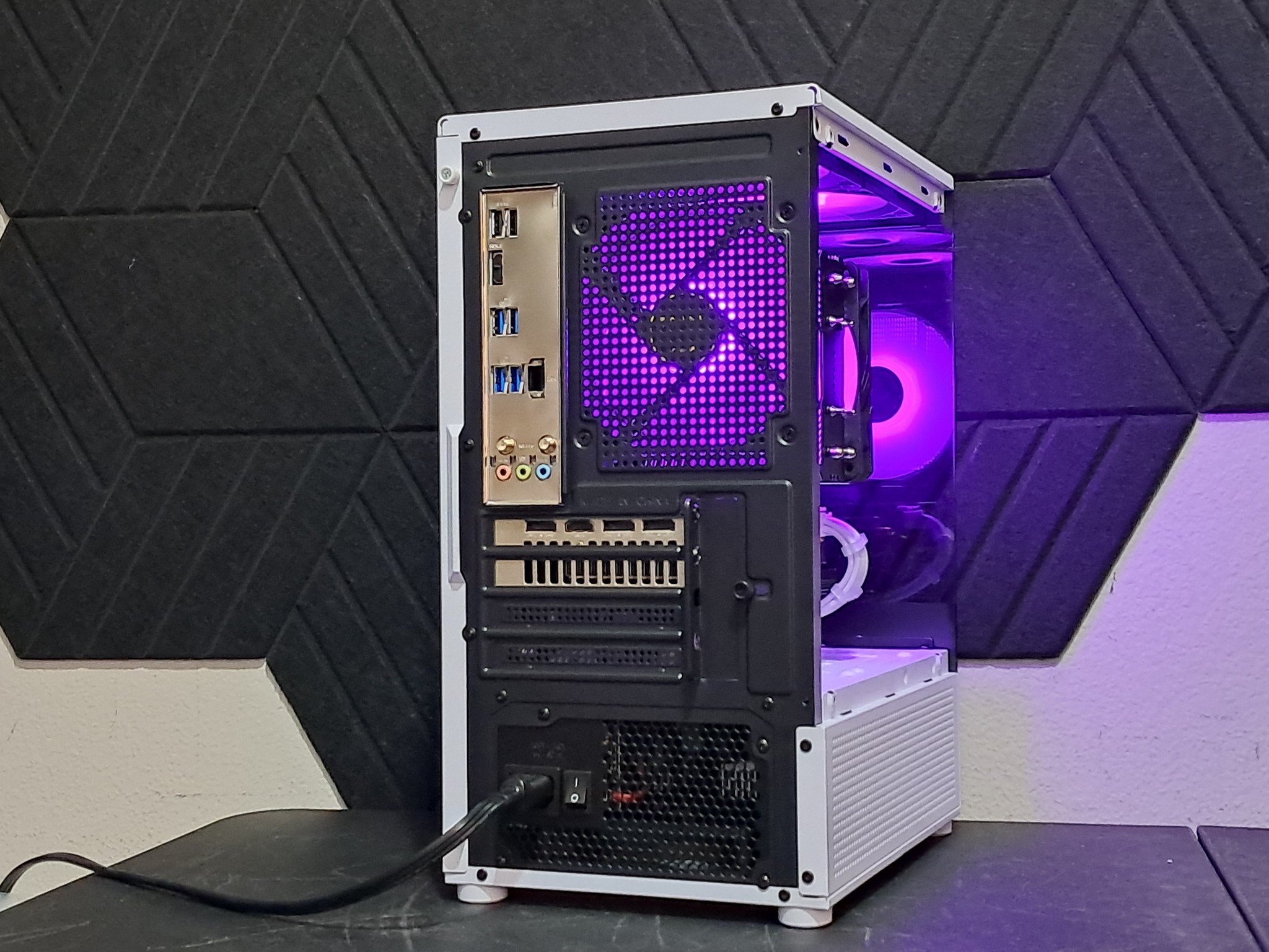 Custom Compact Gaming PC | 12th Gen Intel i3 | RX 5600 XT | 1.25TB SSD | 16GB Corsair DDR4 | WiFi