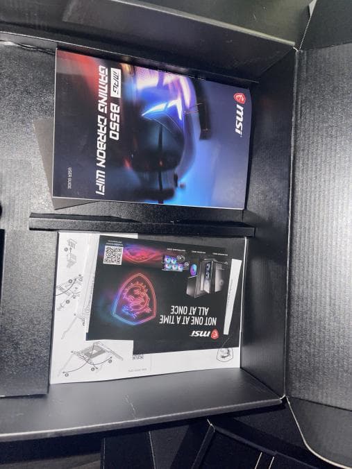 MSI B550 Gaming Carbon WIFI