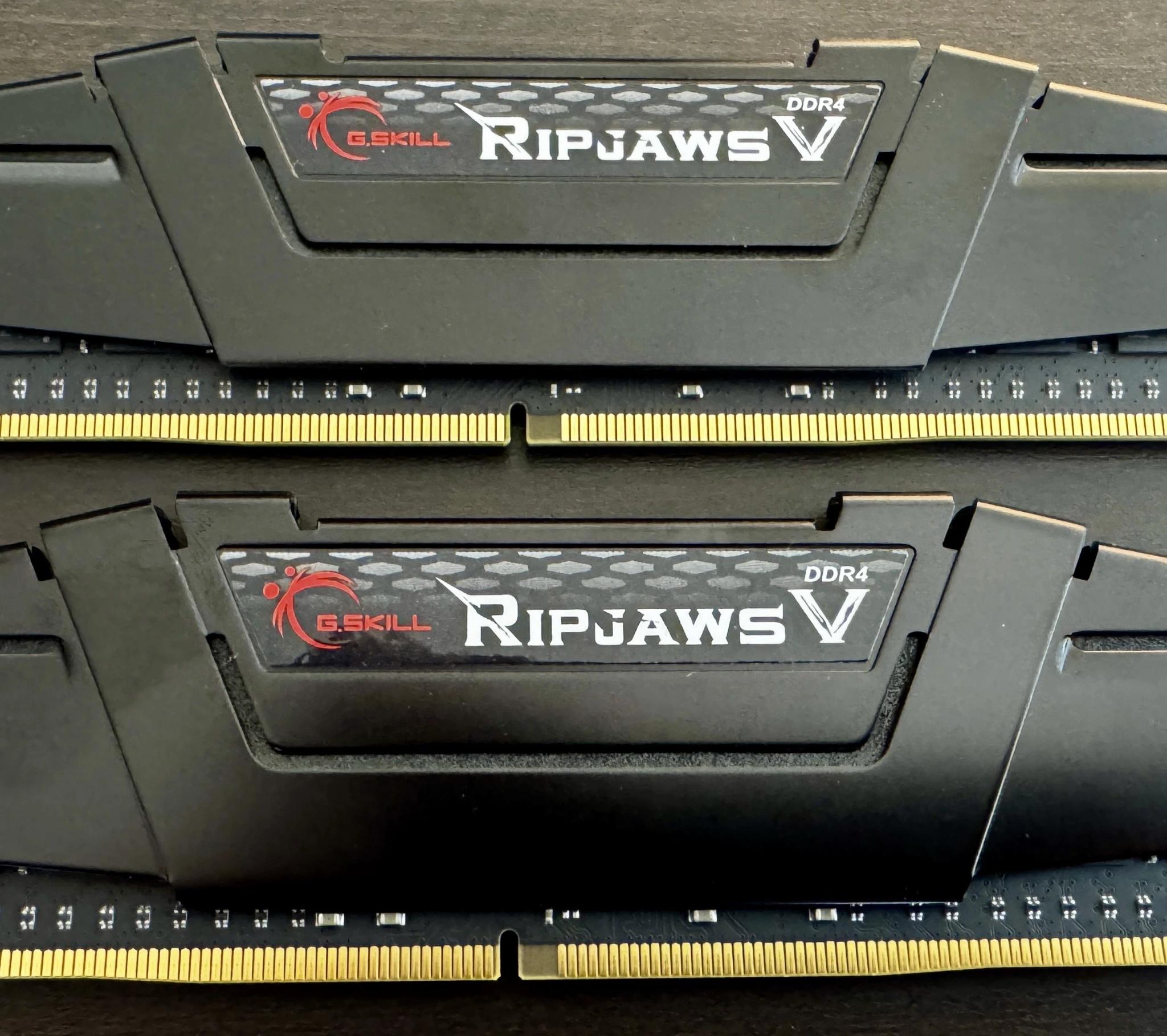 G.SKILL Ripjaws V 32 GB (2×16 GB) DDR4-3600 CL14 Desktop DRAM Kit