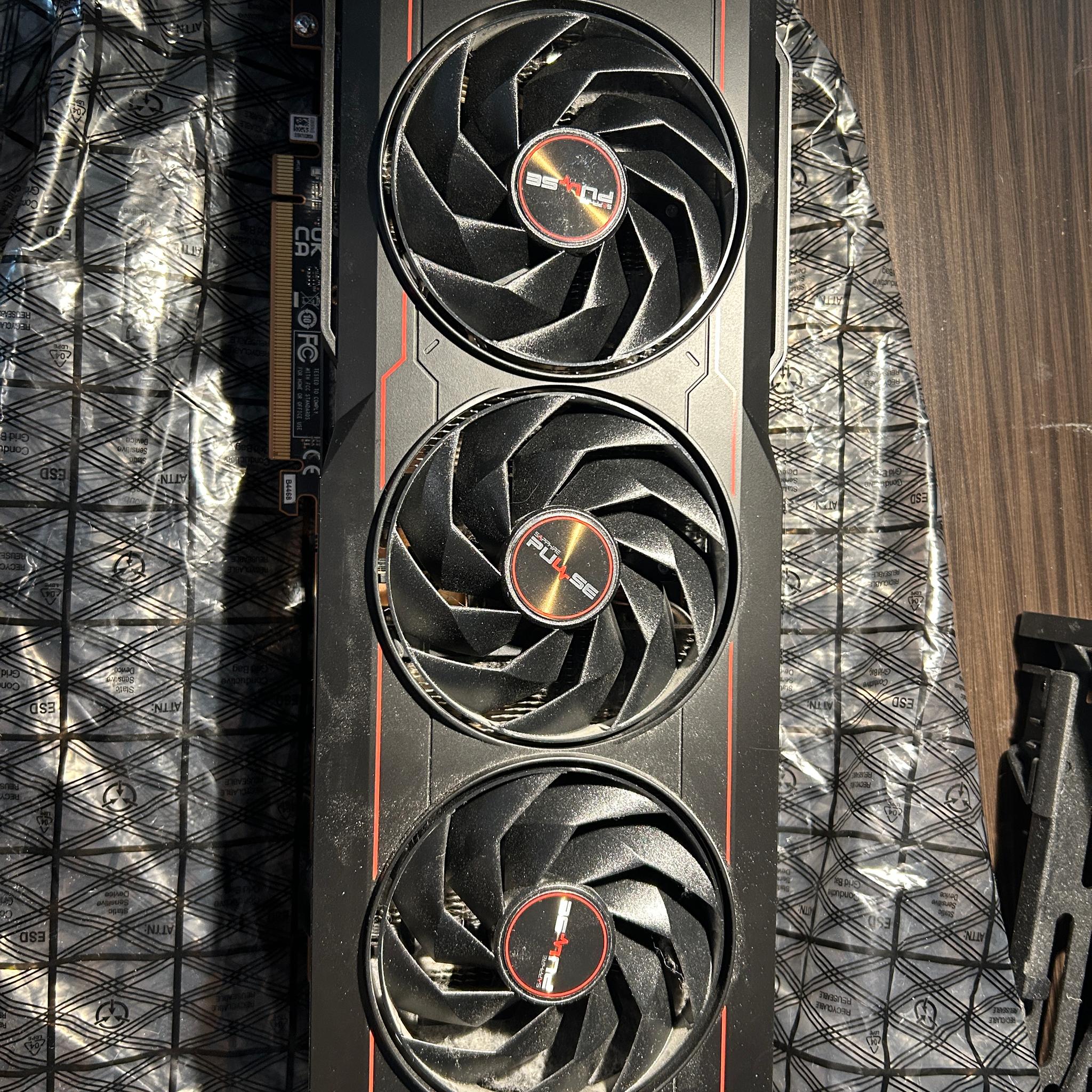 Sapphire PULSE Radeon RX 7900 XT