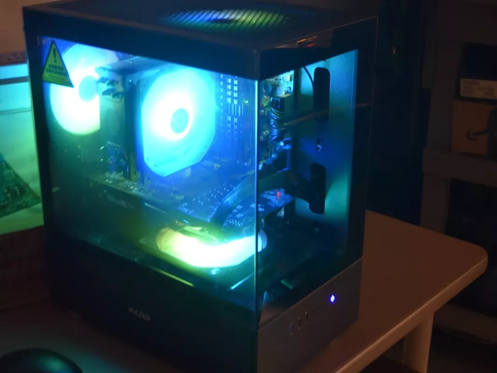 GAMING PC INTEL i7 3770 rx580 8 gb 24gb ram 500 WT PSU BUILT IN WIFI & BLUETOOH 512gbm.2 500gb HHd