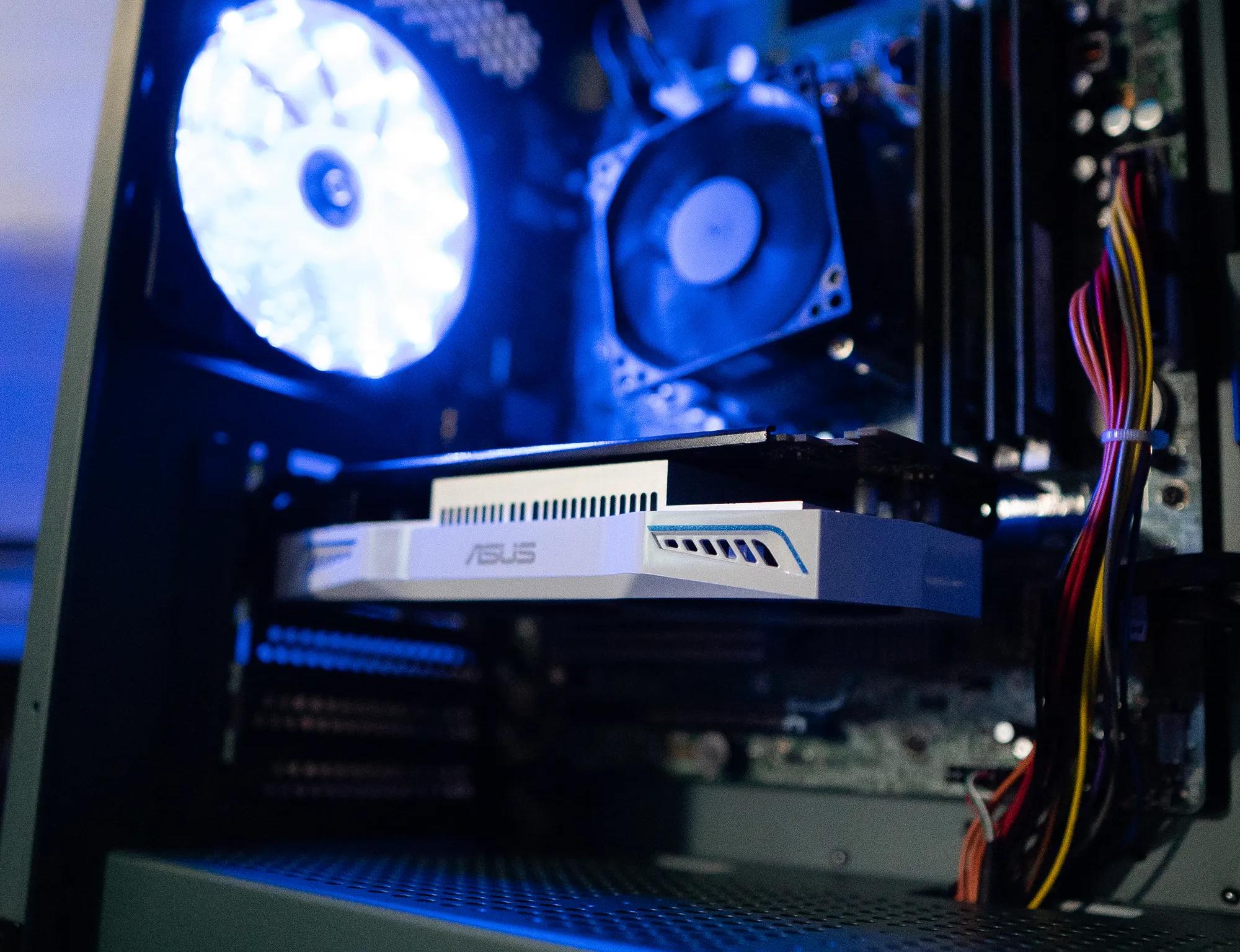⚫❄️ | NVIDIA GTX 950 | INTEL i5 2400 | 10GB DDR3 RAM | 240GB SSD + 80GB HDD | Arctic Blizzard