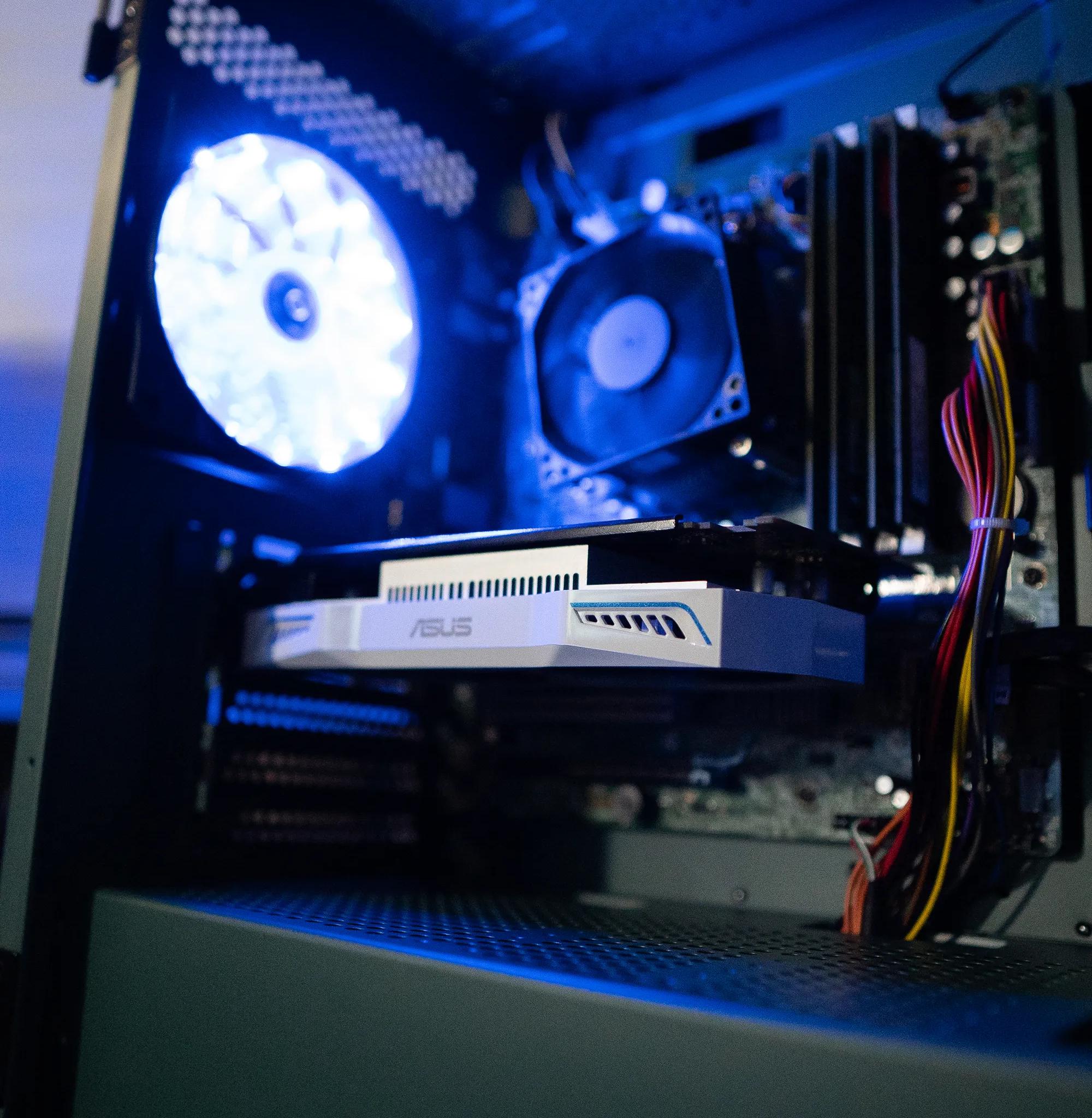 ⚫❄️ | NVIDIA GTX 950 | INTEL i5 2400 | 10GB DDR3 RAM | 240GB SSD + 80GB HDD | Arctic Blizzard