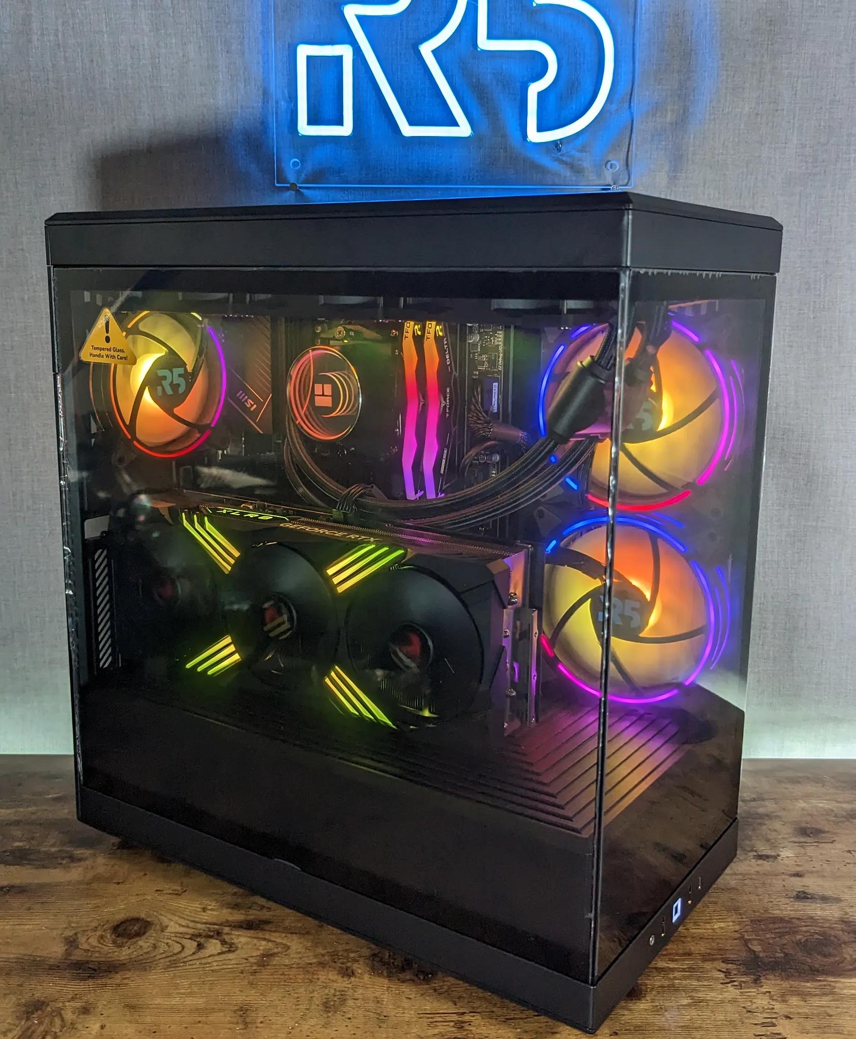 RTX 4080 // Ryzen 9 7950x // 32GB 6000Mhz DDR5 // 2TB Samsung 980 Pro // WiFi