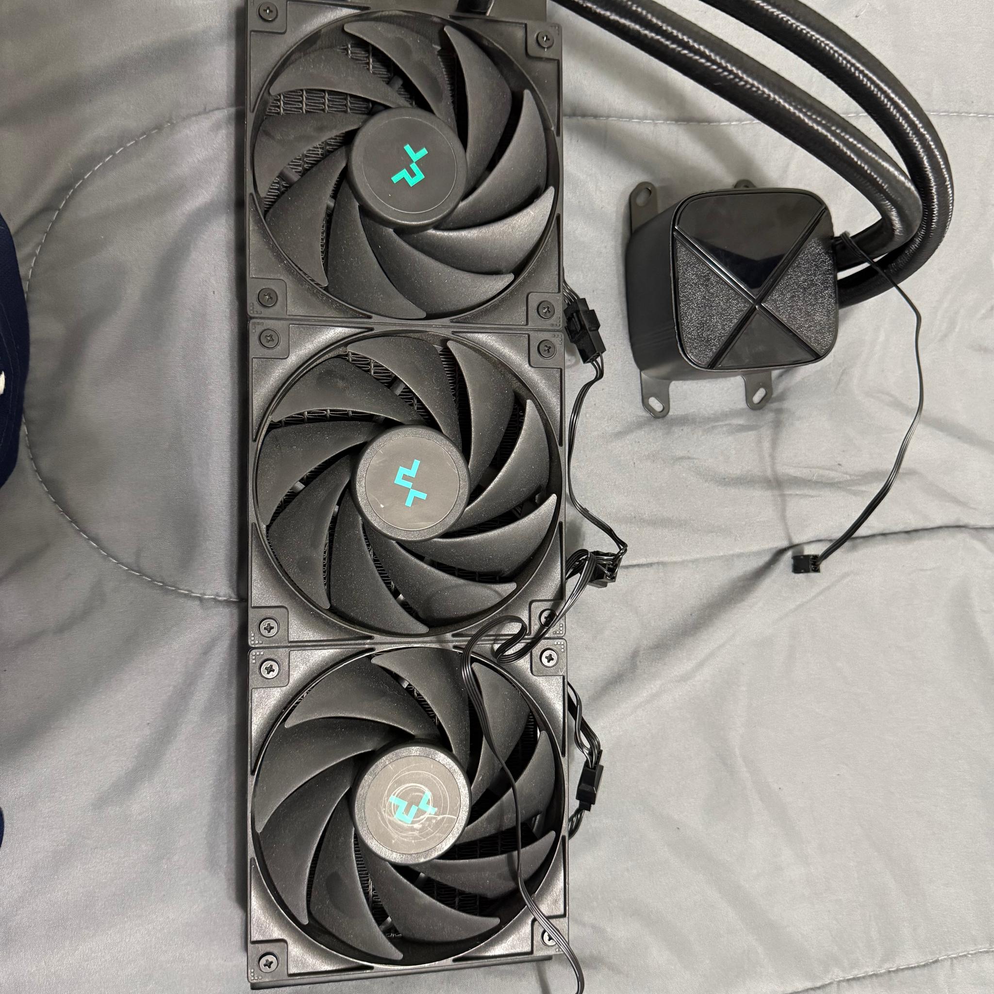 DeepCool LS720S ZERO DARK 360mm AIO Liquid Cooler