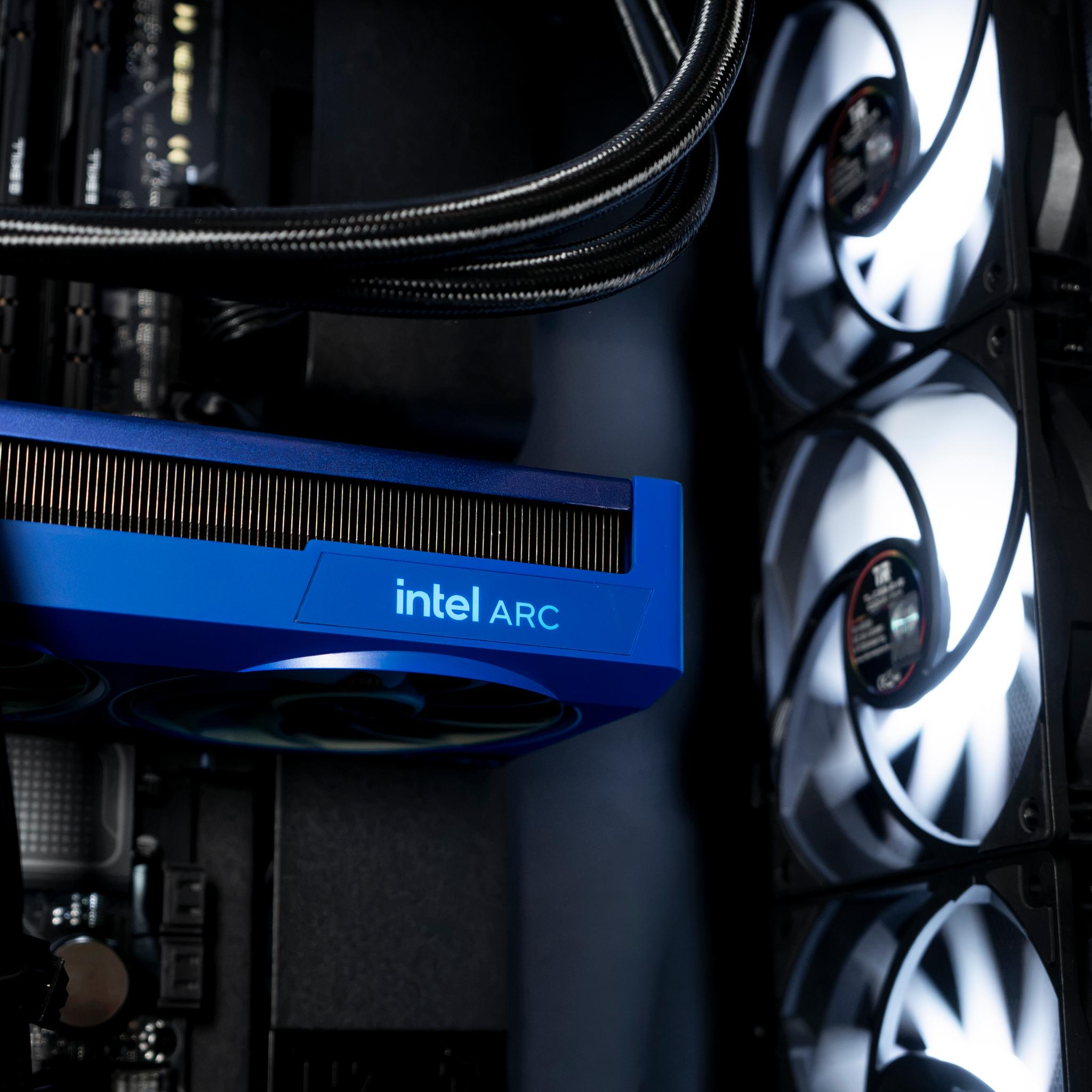 Arc B580 Custom Gaming PC - Core Ultra 5 250K Plus, 32GB RAM