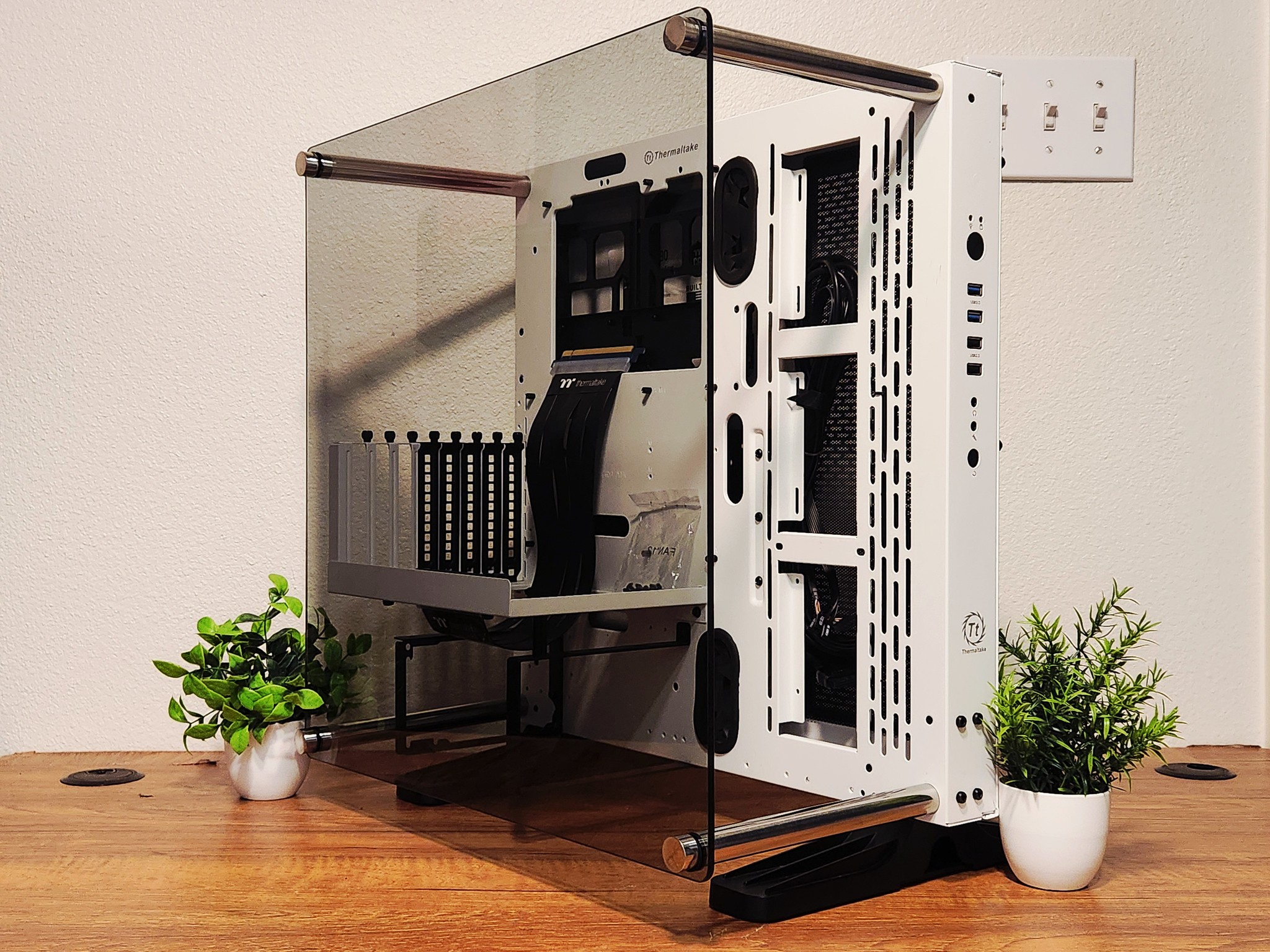 Thermaltake Core P3 Snow Case | Panoramic | Wall Mountable | ATX | PCIE 4.0 Riser Cable Included