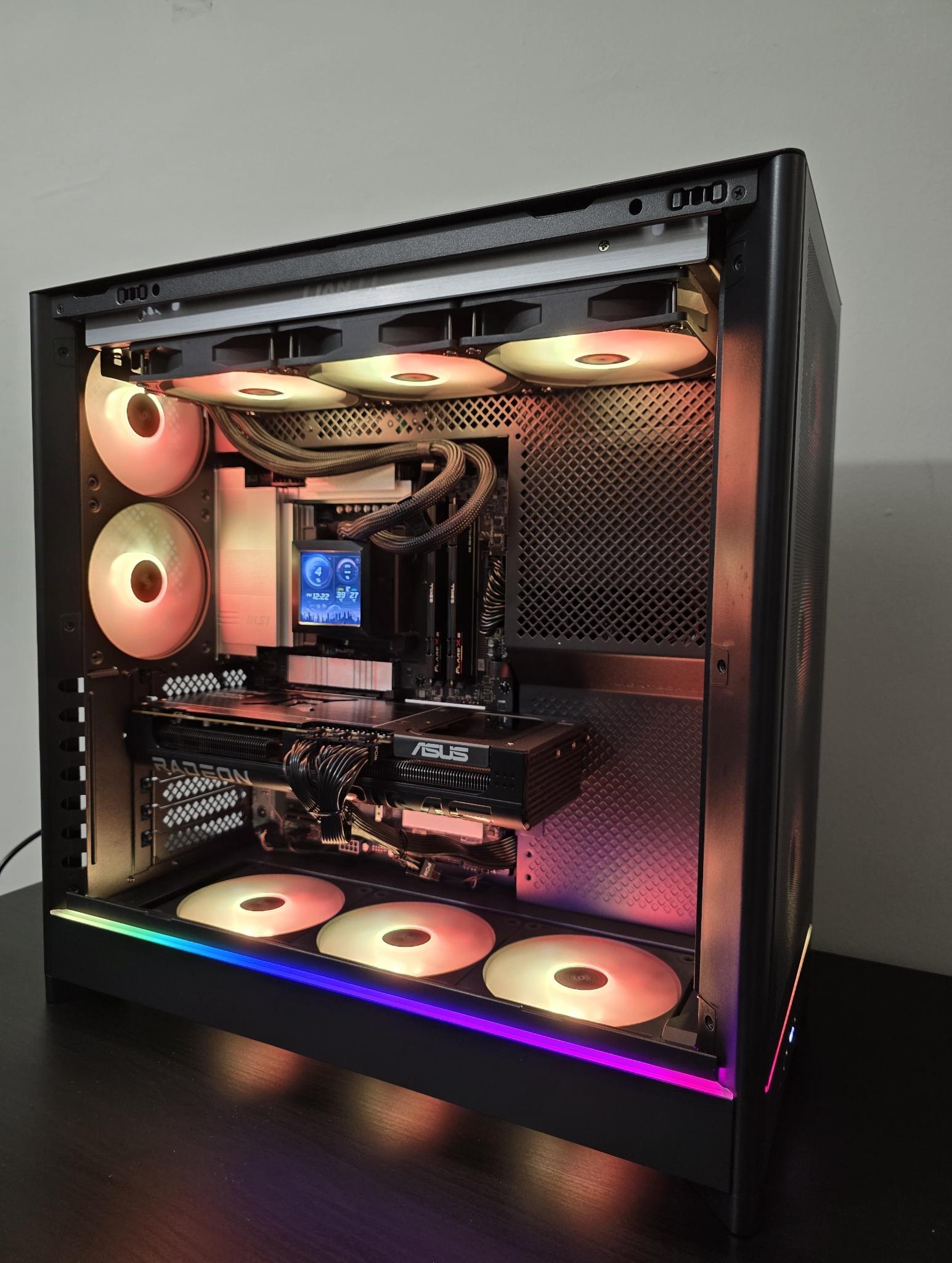 Midnight Hydra | RX 9070XT | Ryzen 5 7600X3D | 32 GB | 2TB SSD | 850W Gold PSU