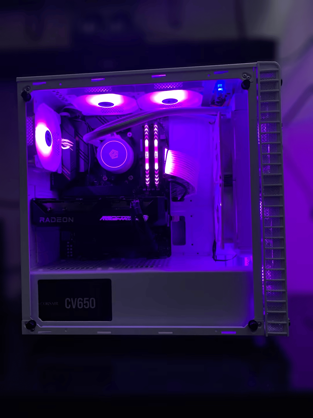 Mid Ranged Gaming Streaming Pc, R7 5800x, RX 6600XT 