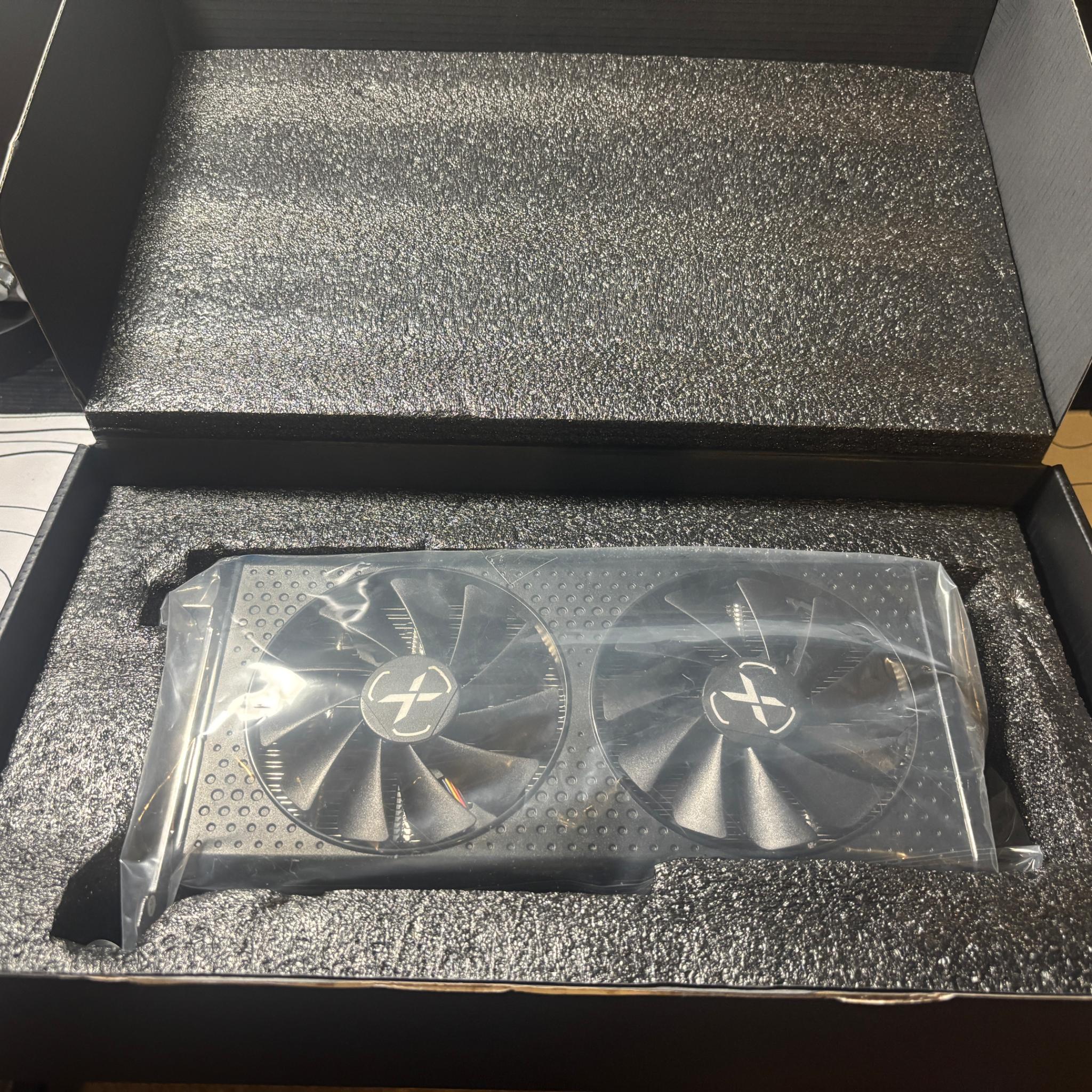 XFX Speedster SWFT 210 RX 6650 XT