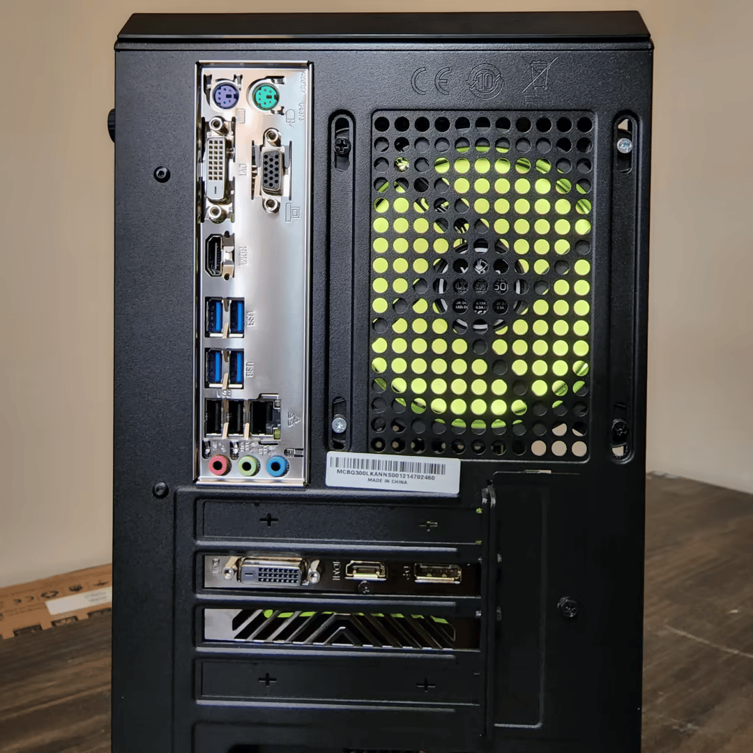 AMD Ryzen 3 2200G // AMD Radeon RX550 // 16GB 3200MHz