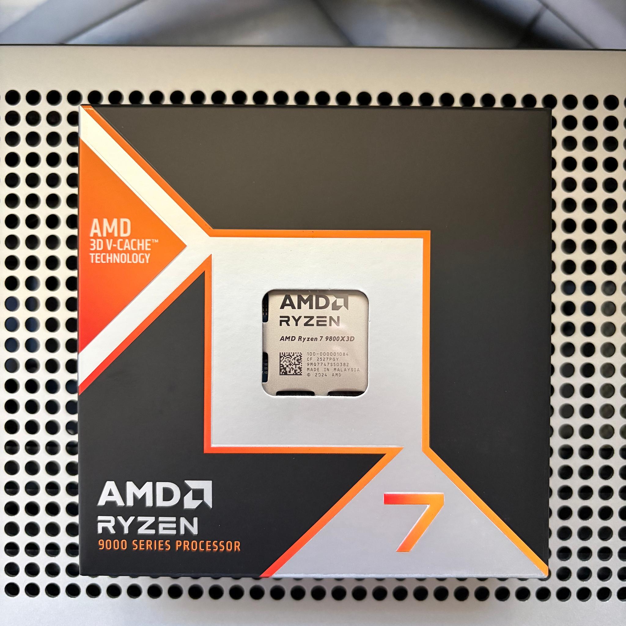 AMD Ryzen 7 9800X3D SEALED