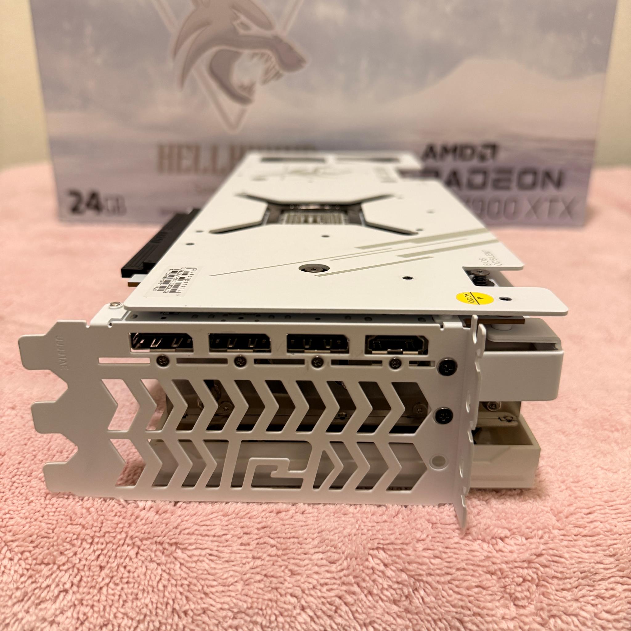 PowerColor Hellhound Spectral White Radeon RX 7900 XTX