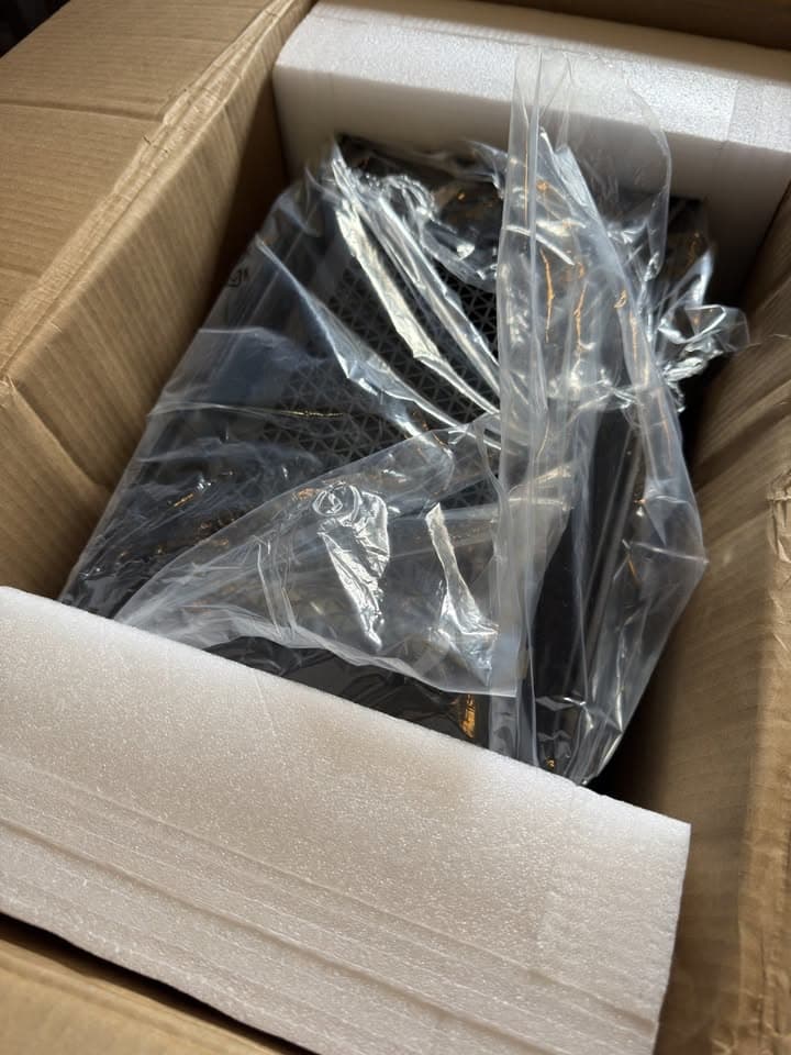 Corsair 5000D Airflow Tempered Glass Mid-Tower PC Case *BRAND NEW*